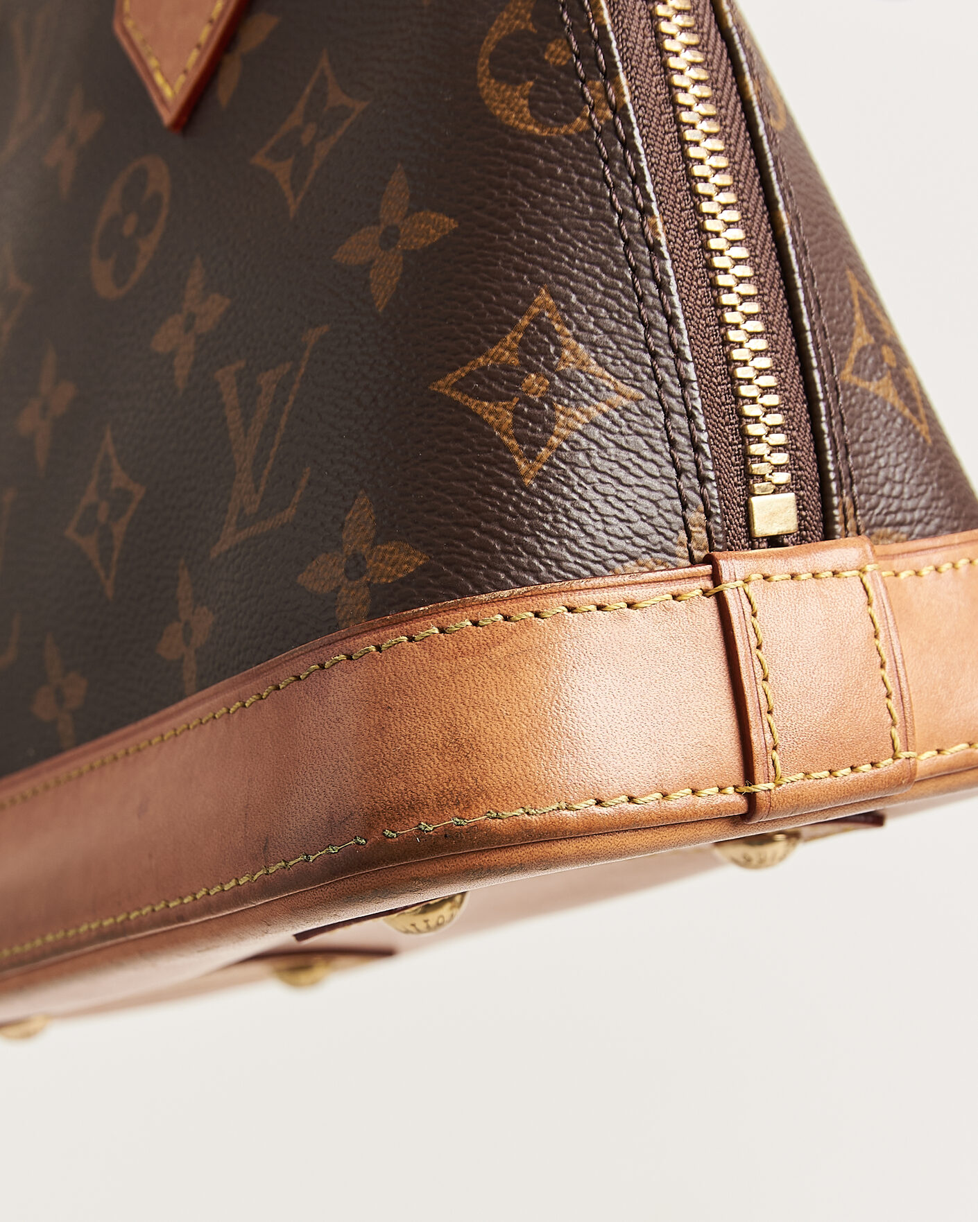 Mies | Pre-Owned & Vintage Bags | Louis Vuitton Pre-Owned | Alma BB Monogram