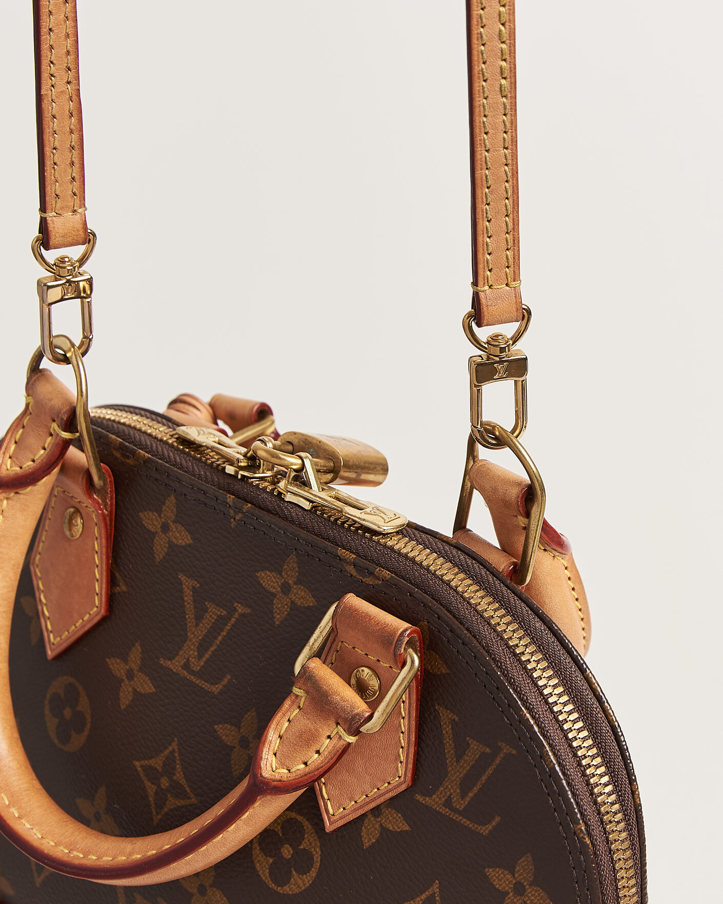 Mies | Pre-Owned & Vintage Bags | Louis Vuitton Pre-Owned | Alma BB Monogram