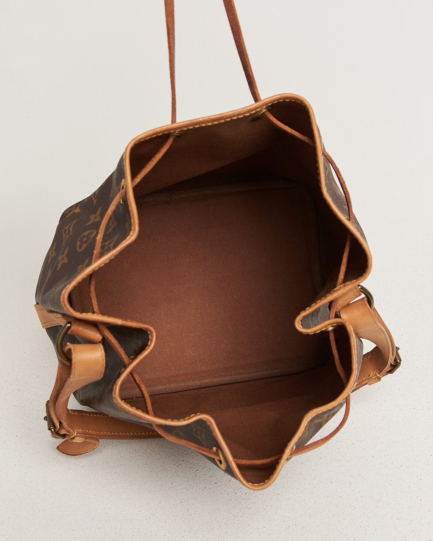Mies | Pre-Owned & Vintage Bags | Louis Vuitton Pre-Owned | Petit Noé Monogram