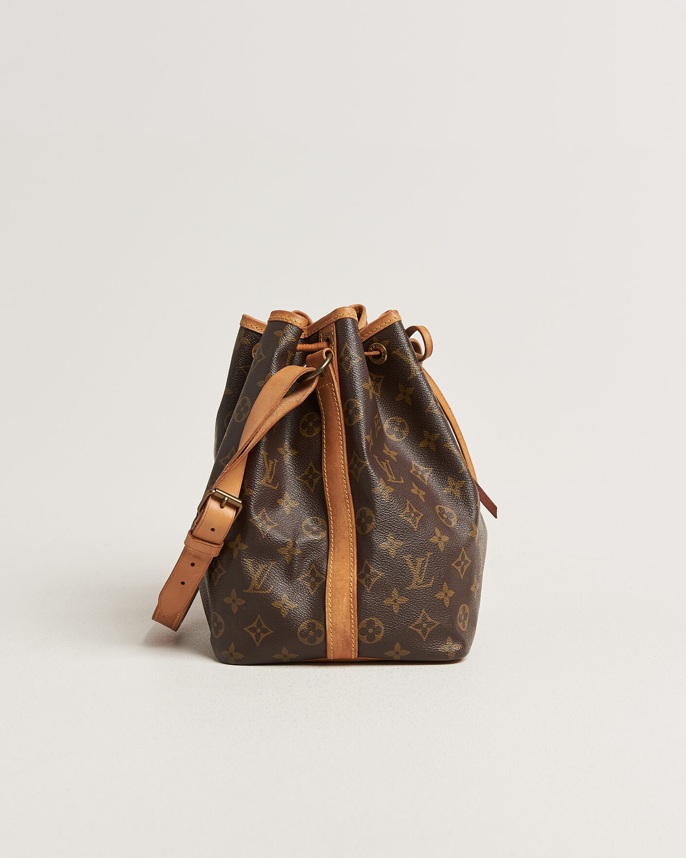 Mies | Pre-Owned & Vintage Bags | Louis Vuitton Pre-Owned | Petit Noé Monogram