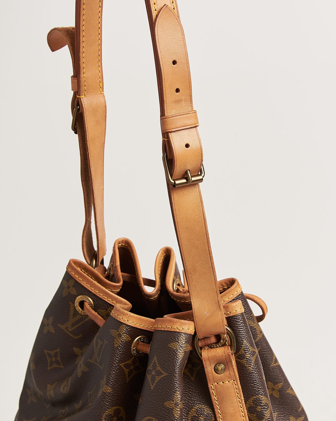 Mies | Pre-Owned & Vintage Bags | Louis Vuitton Pre-Owned | Petit Noé Monogram