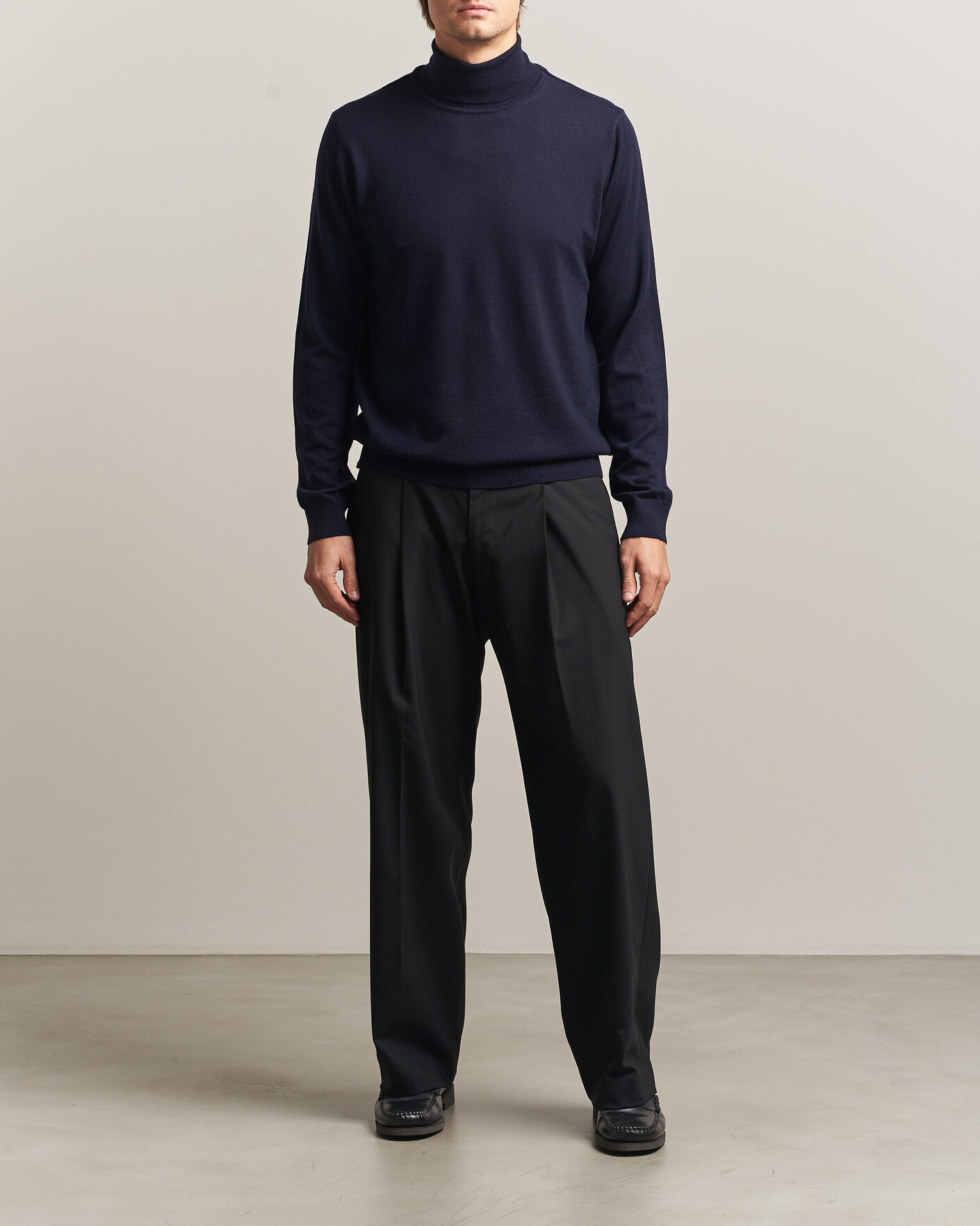 Mies | Puserot | Filippa K | Merino Knitted Turtleneck Navy