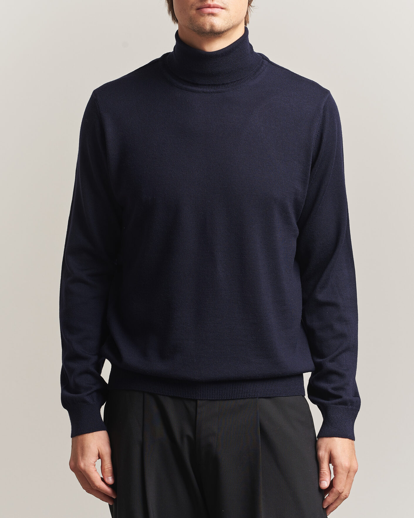 Mies | Puserot | Filippa K | Merino Knitted Turtleneck Navy