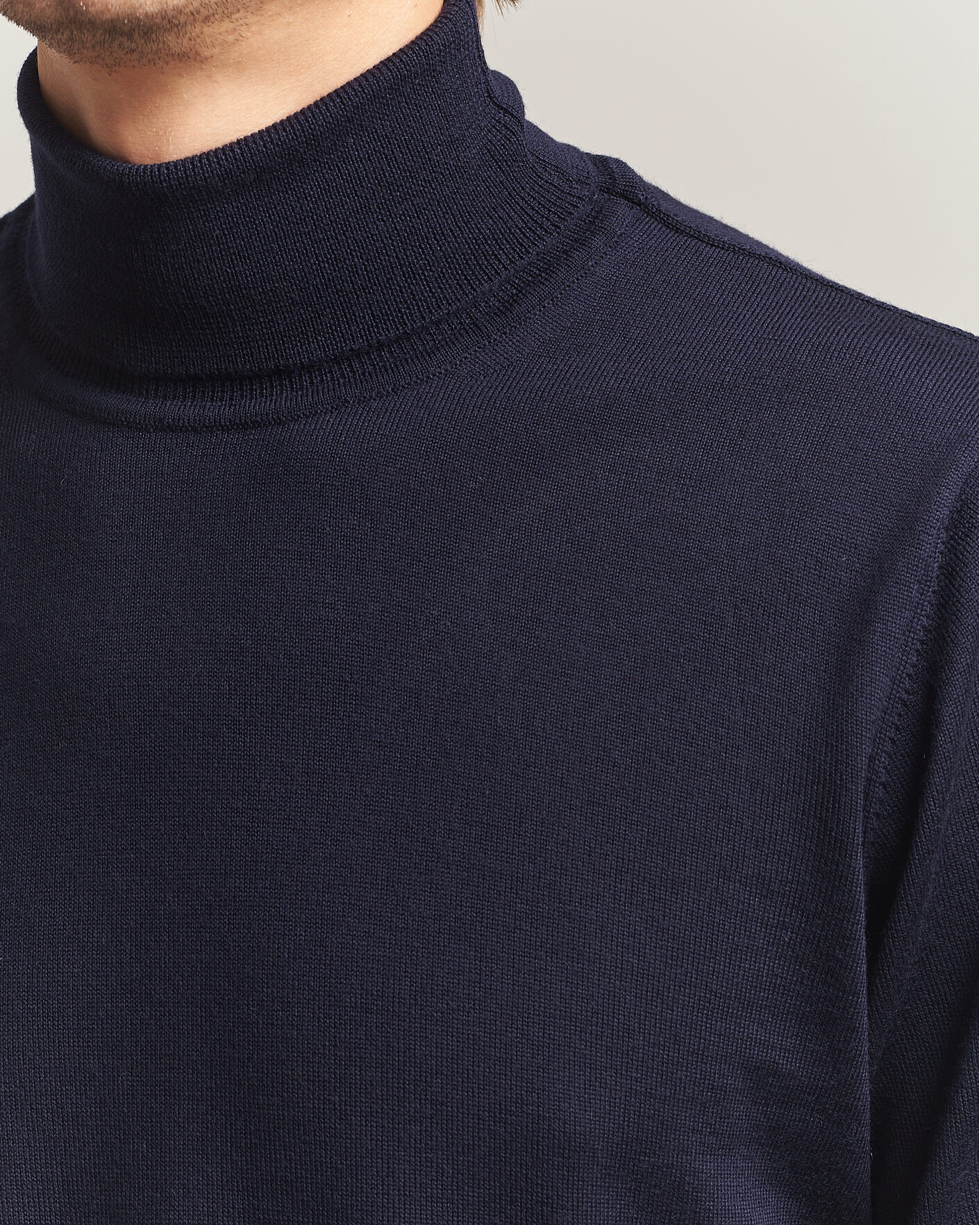Mies | Puserot | Filippa K | Merino Knitted Turtleneck Navy