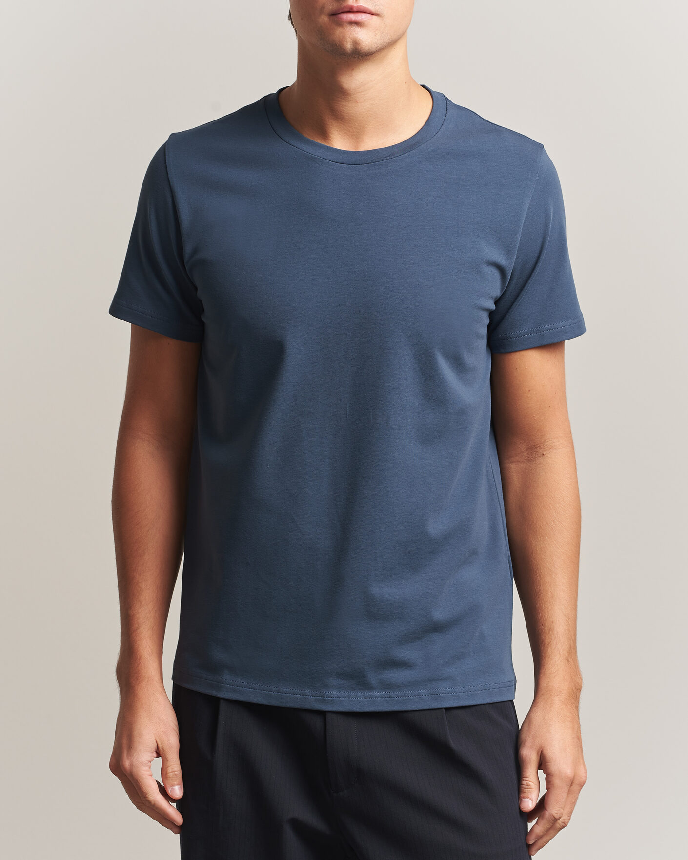 Mies | T-paidat | Filippa K | Soft Lycra T-Shirt Stone Blue