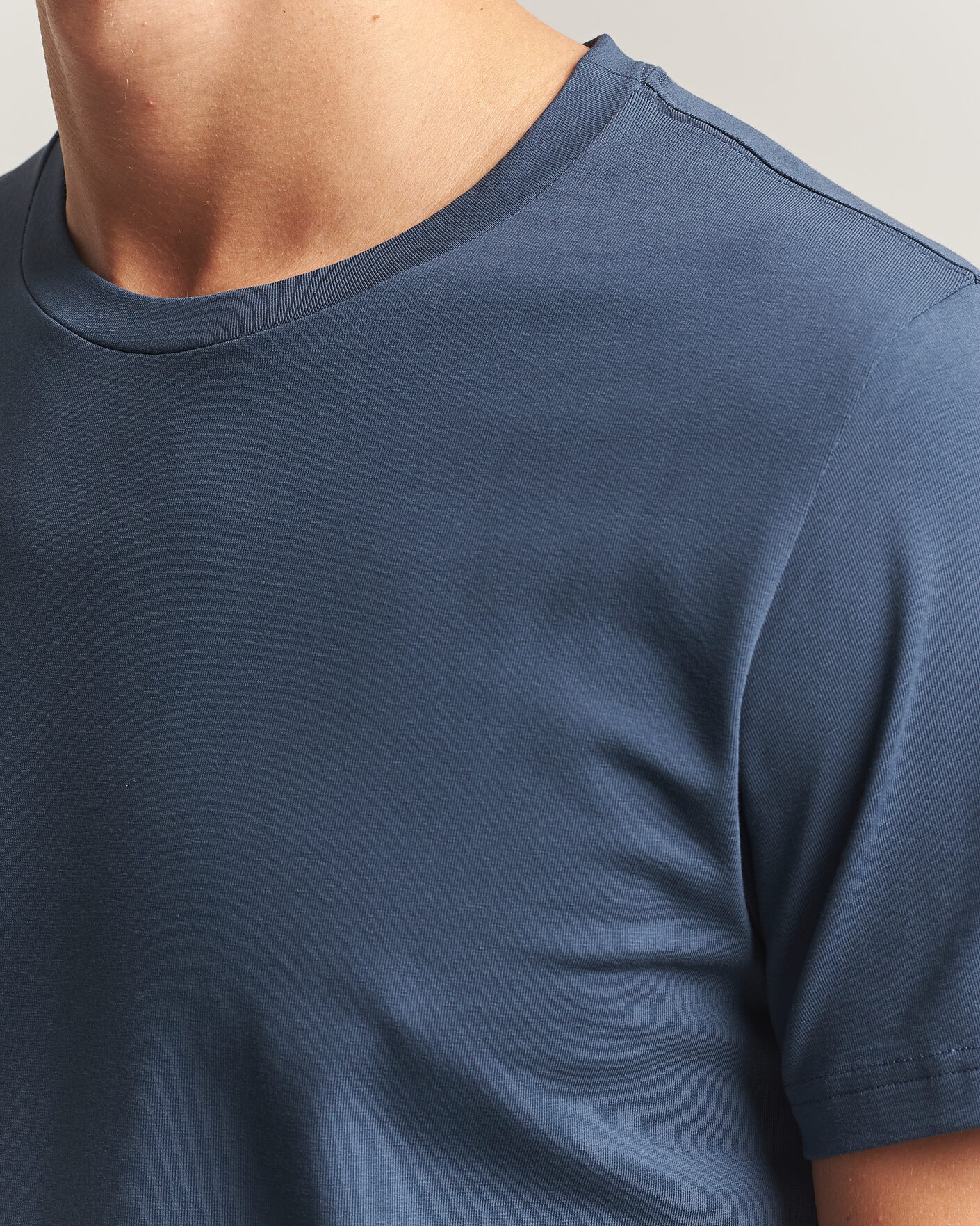 Mies | T-paidat | Filippa K | Soft Lycra T-Shirt Stone Blue
