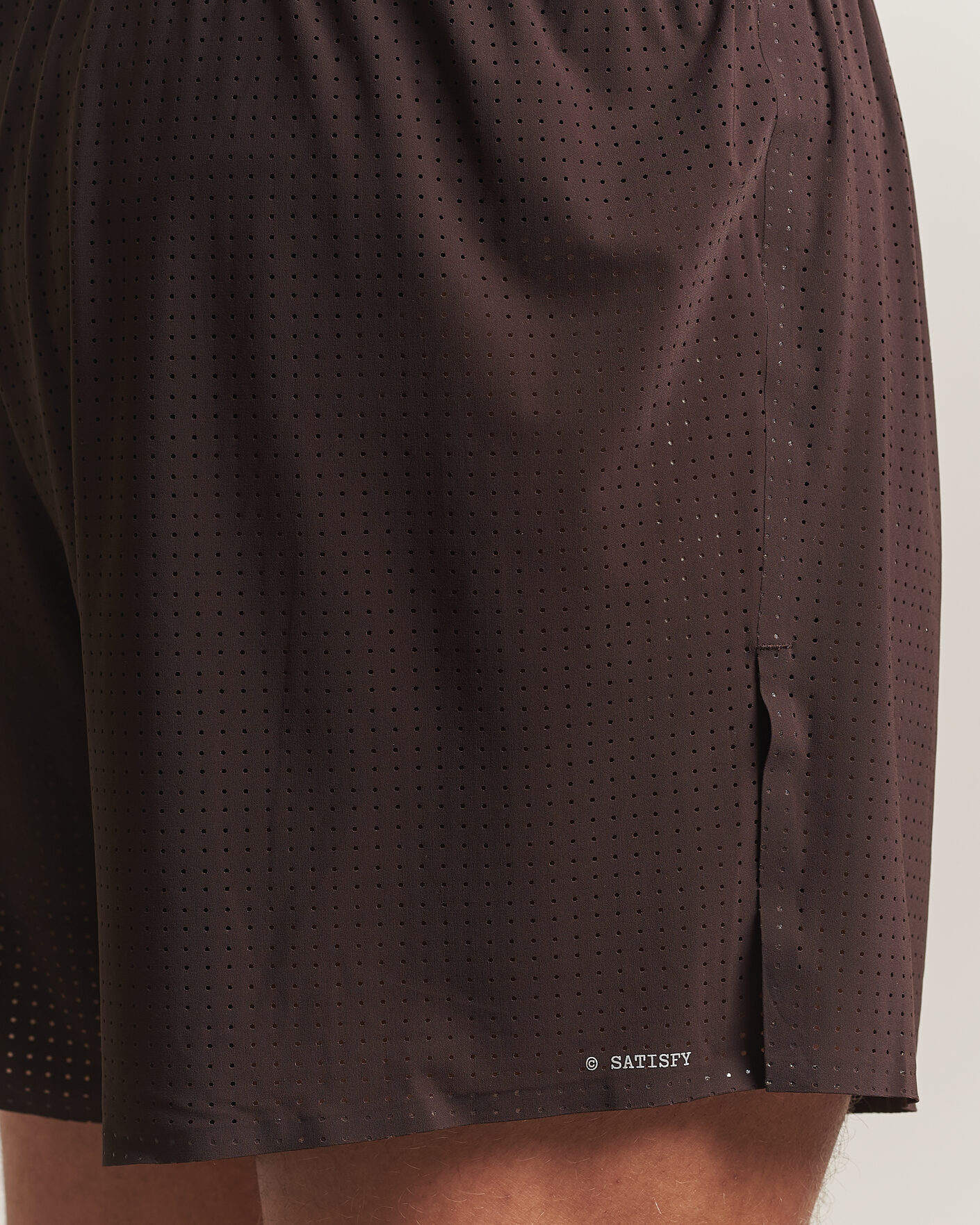 Mies | Shortsit | Satisfy | Space-O 5 Inch Shorts Deep Mahogany