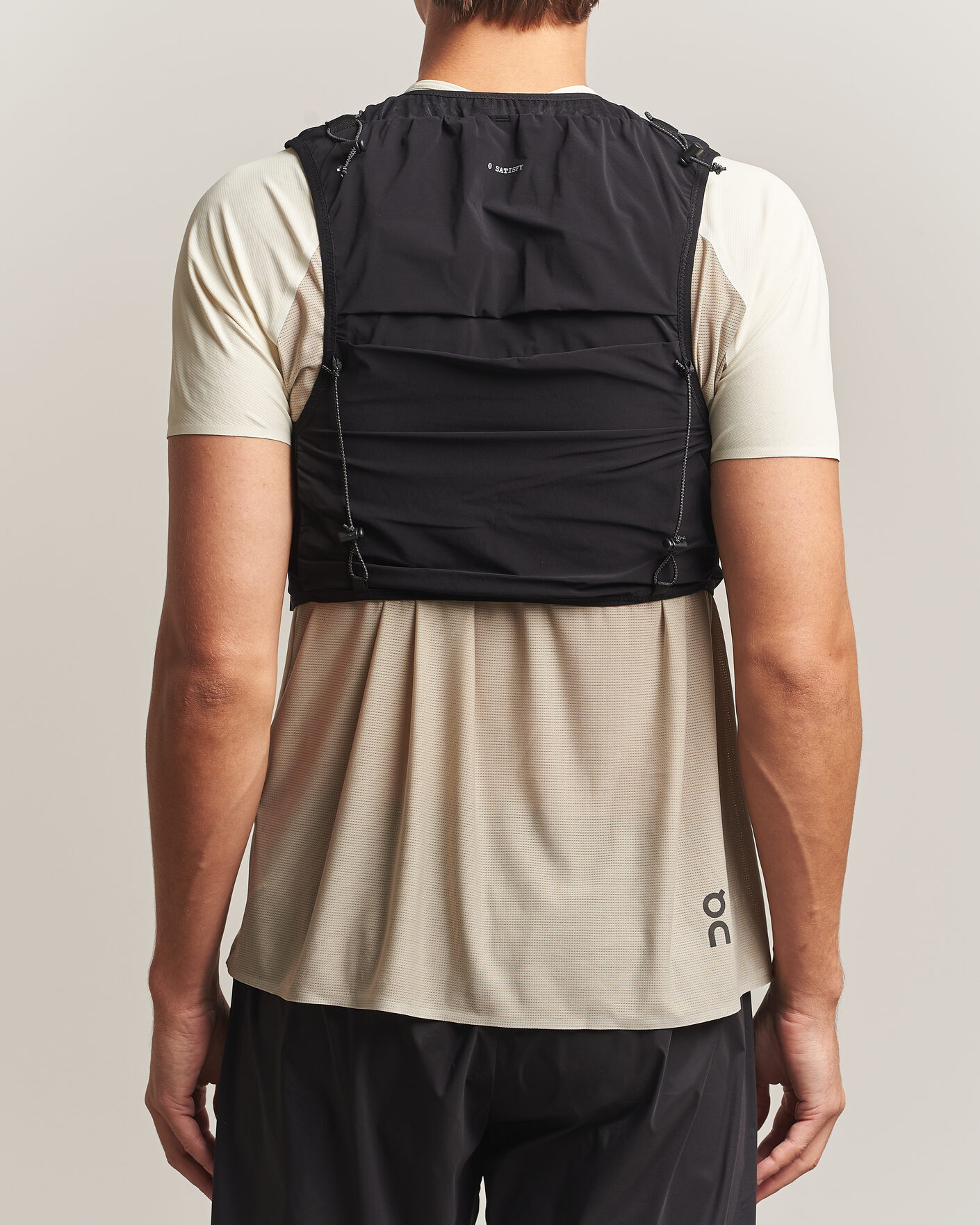 Mies | Active Asusteet | Satisfy | TechSilk Drift Cordura 5L Hydration Vest Black