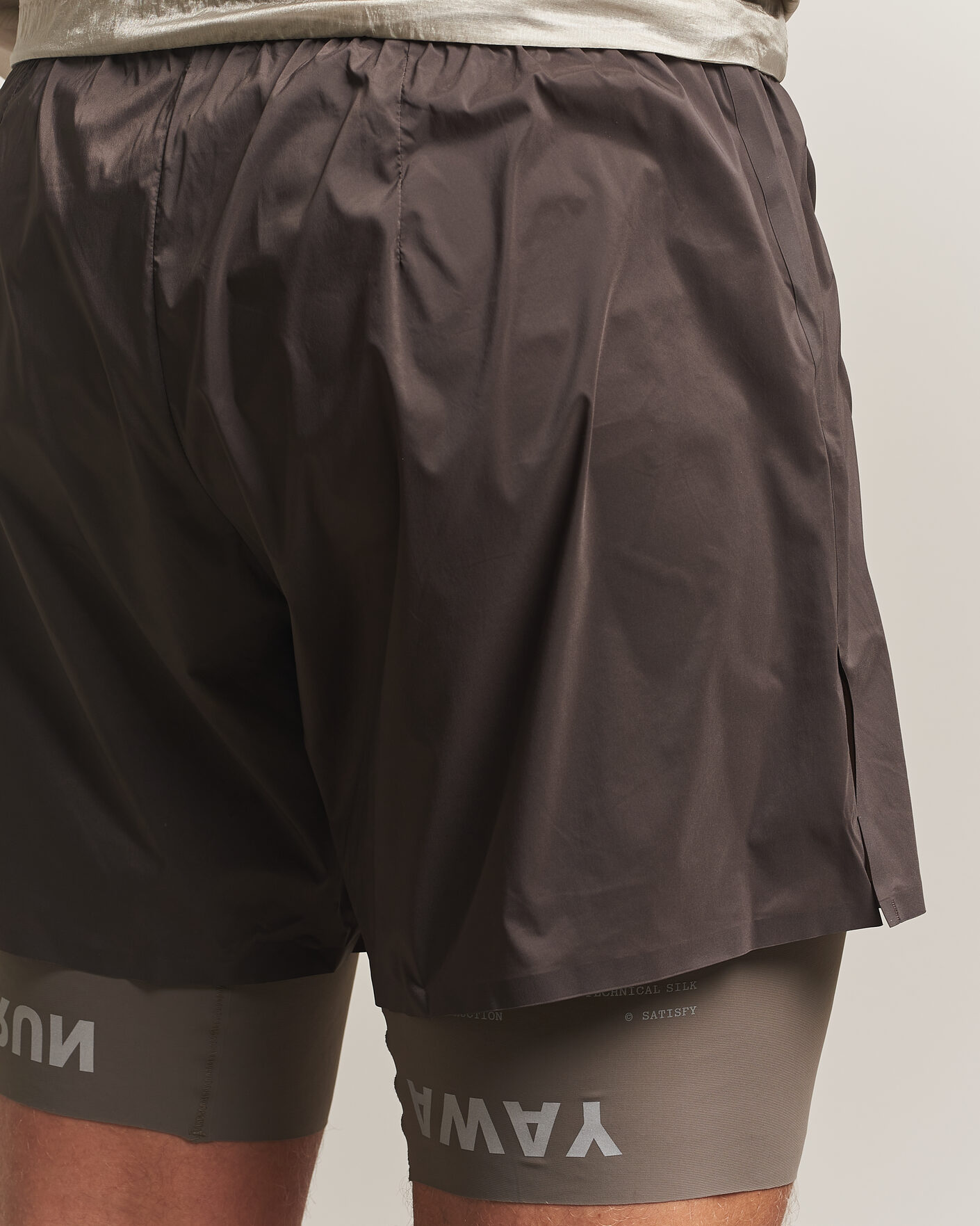 Mies | Shortsit | Satisfy | TechSilk 8 Inch Shorts Quicksand