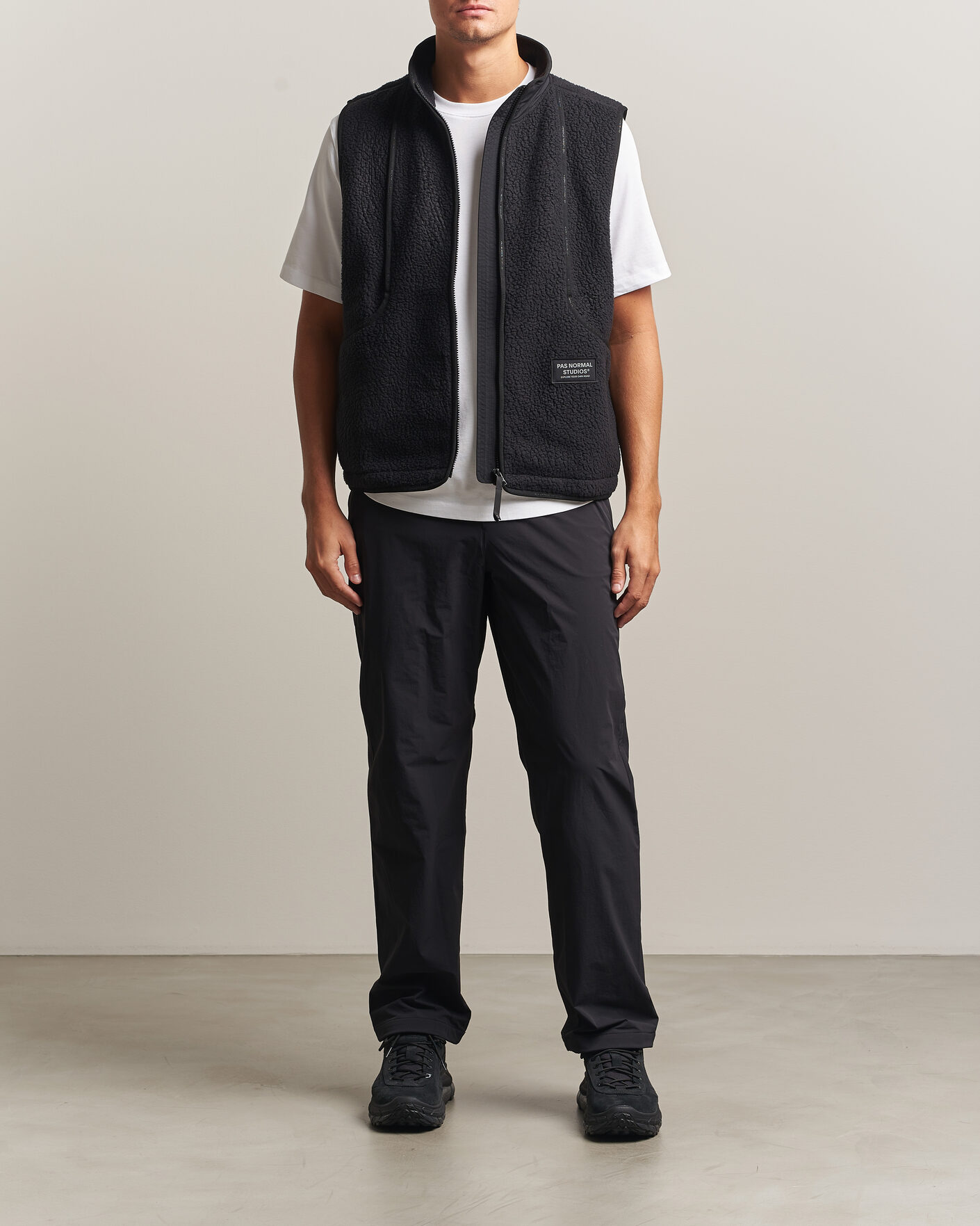 Mies | Puserot | Pas Normal Studios | Off-Race Pile Fleece Black