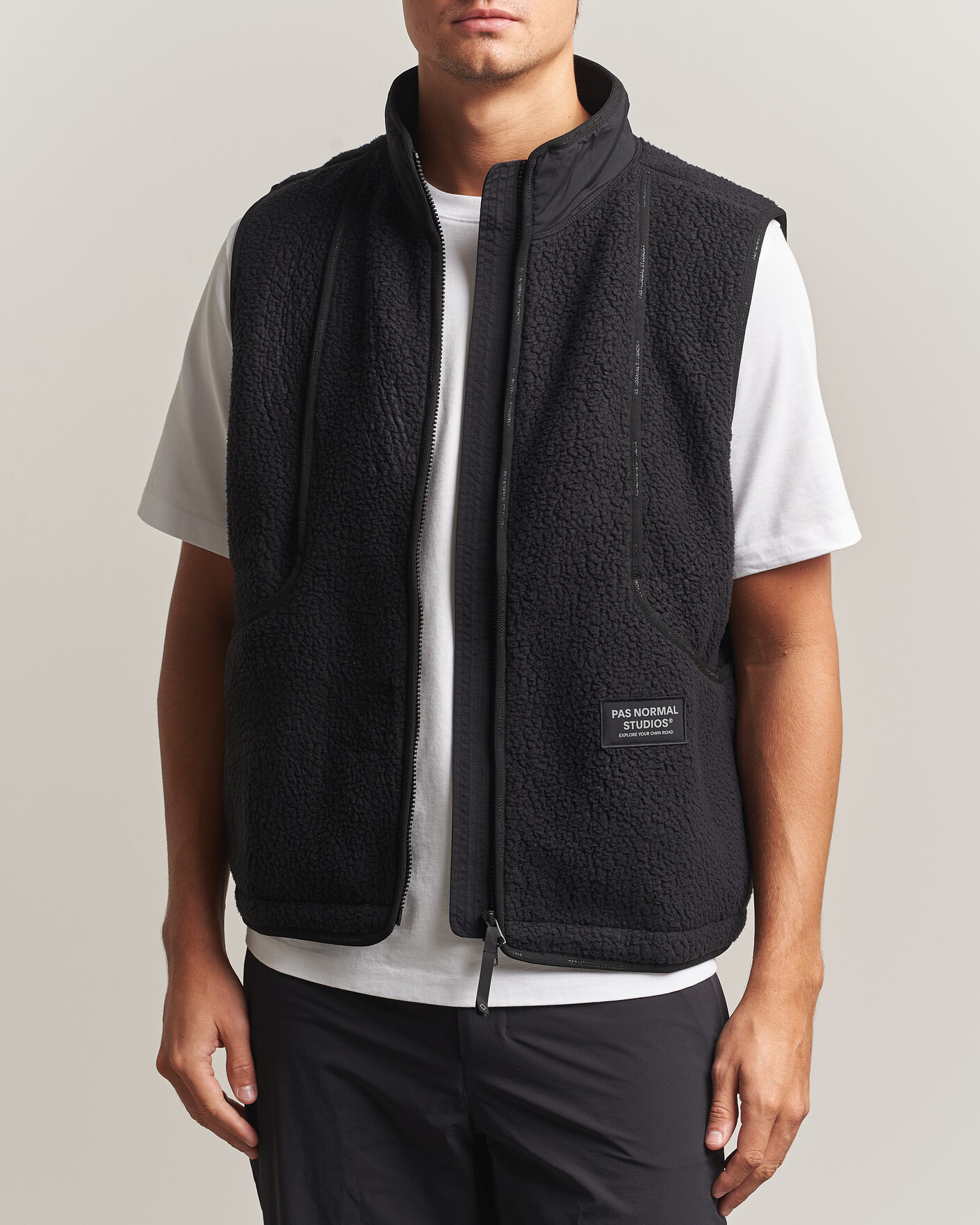 Mies | Puserot | Pas Normal Studios | Off-Race Pile Fleece Black