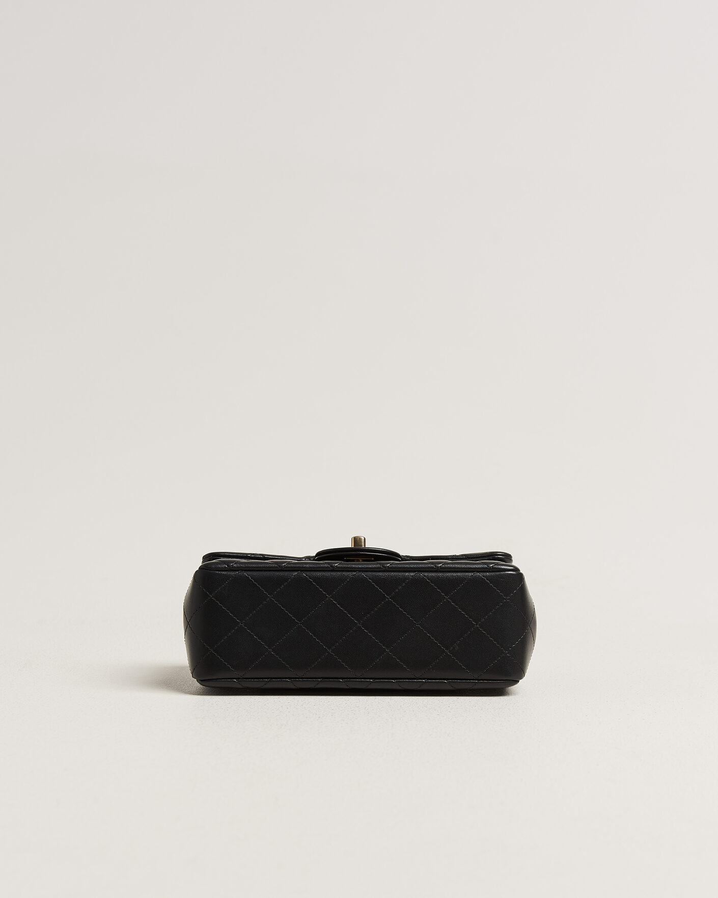 Mies | Pre-Owned & Vintage Bags | Chanel Pre-Owned | Classic Mini Rectangular Single Flap Bag Lambskin Black