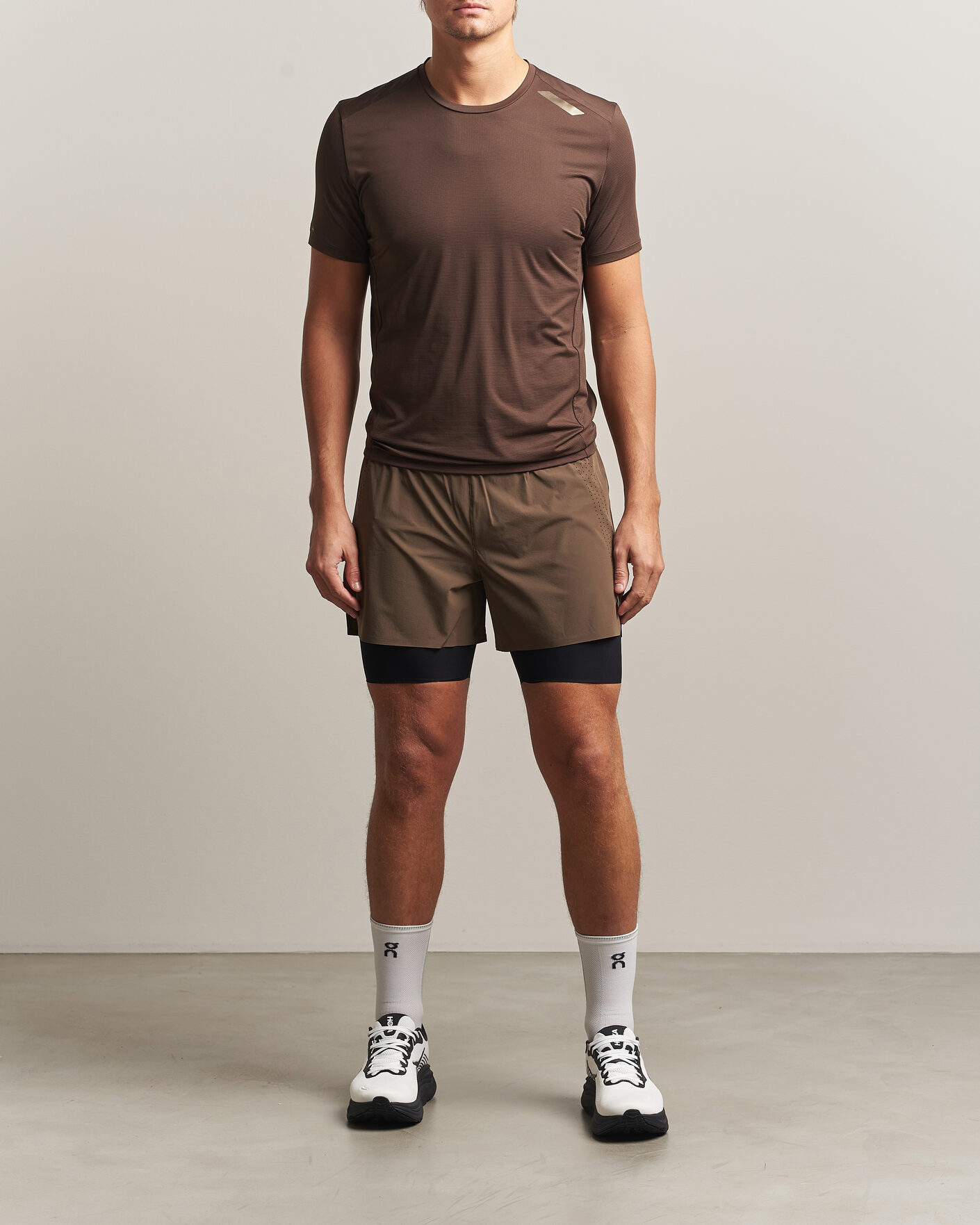 Mies | T-paidat | SOAR Running | Eco Tech T-Shirt Brown