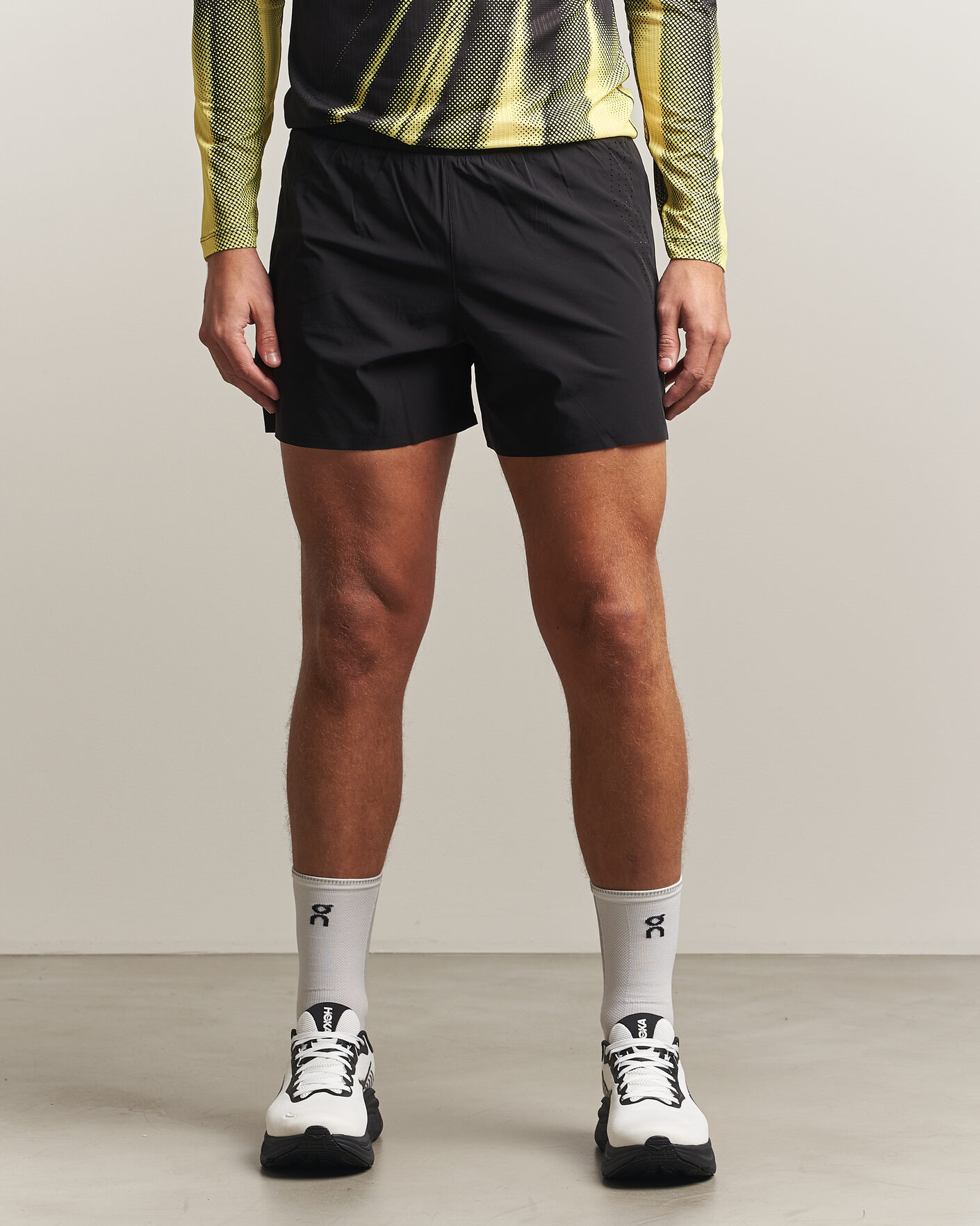 Mies | Shortsit | SOAR Running | Run Shorts Black
