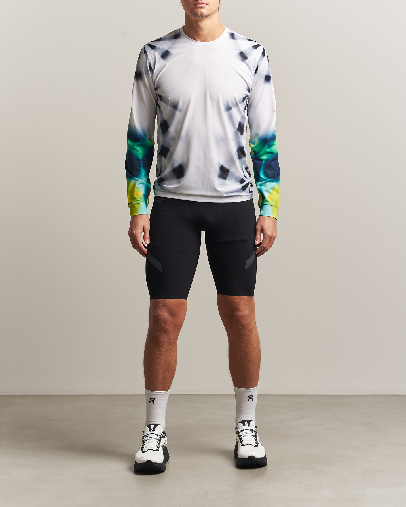 Mies | Shortsit | SOAR Running | Half Tights Black