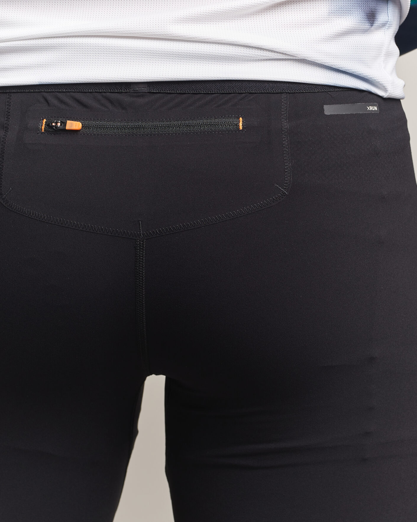 Mies | Shortsit | SOAR Running | Half Tights Black