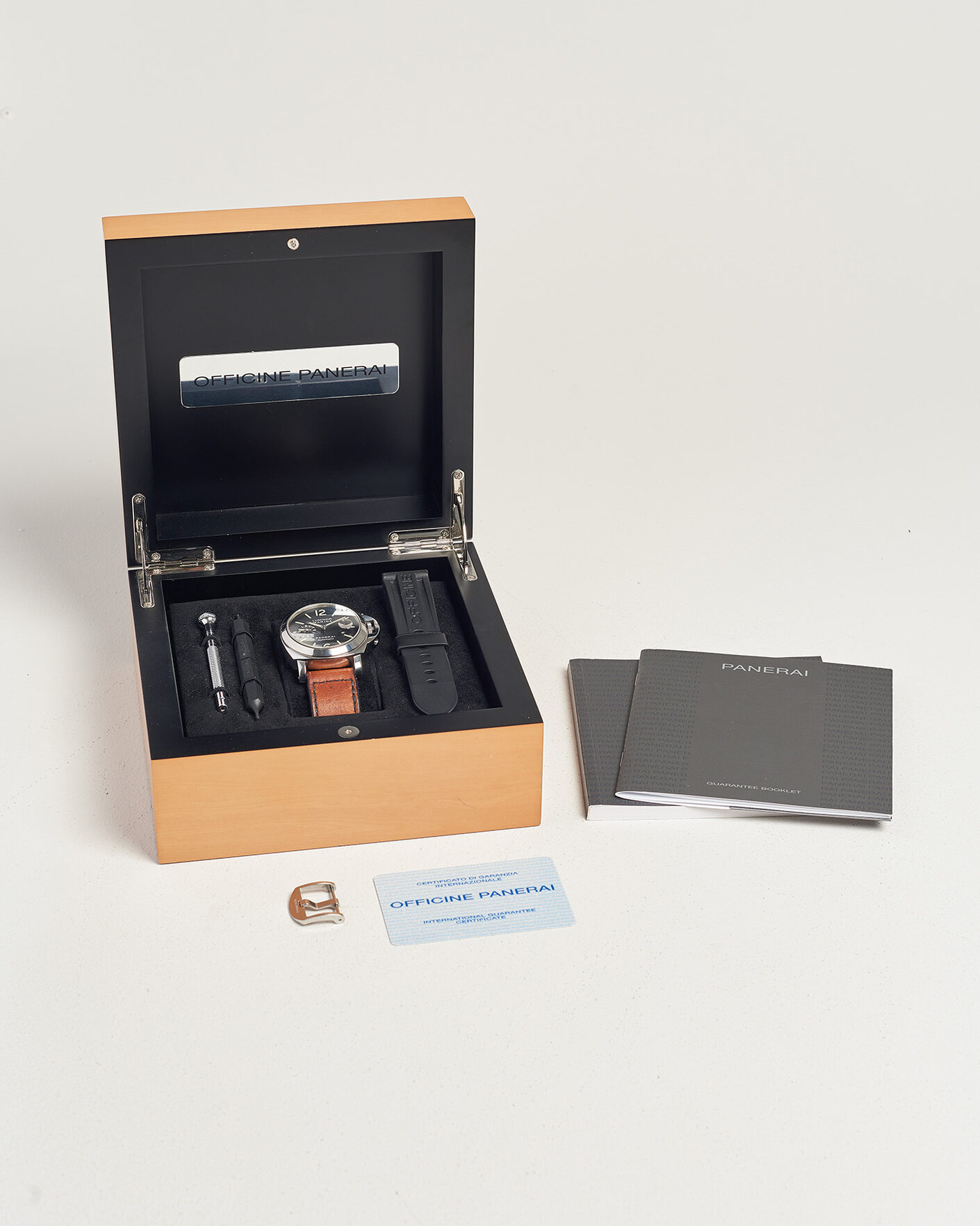 Mies | Pre-Owned & Vintage Watches | Panerai Pre-Owned | Luminor Marina  