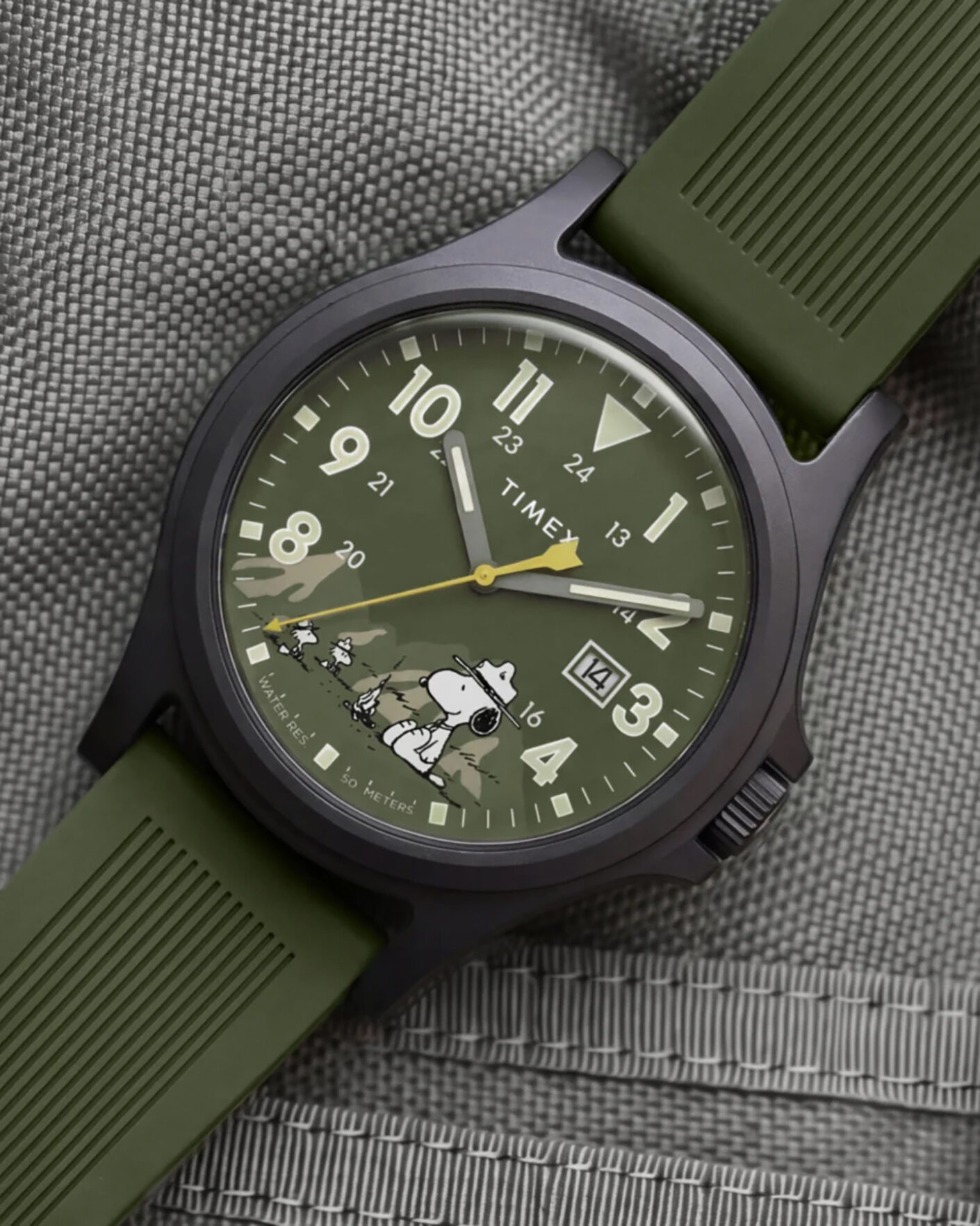 Mies | Timex Peanuts x Timex Expedition Acadia 40mm Green Dial | Timex | Peanuts x Expedition Acadia 40mm Green Dial