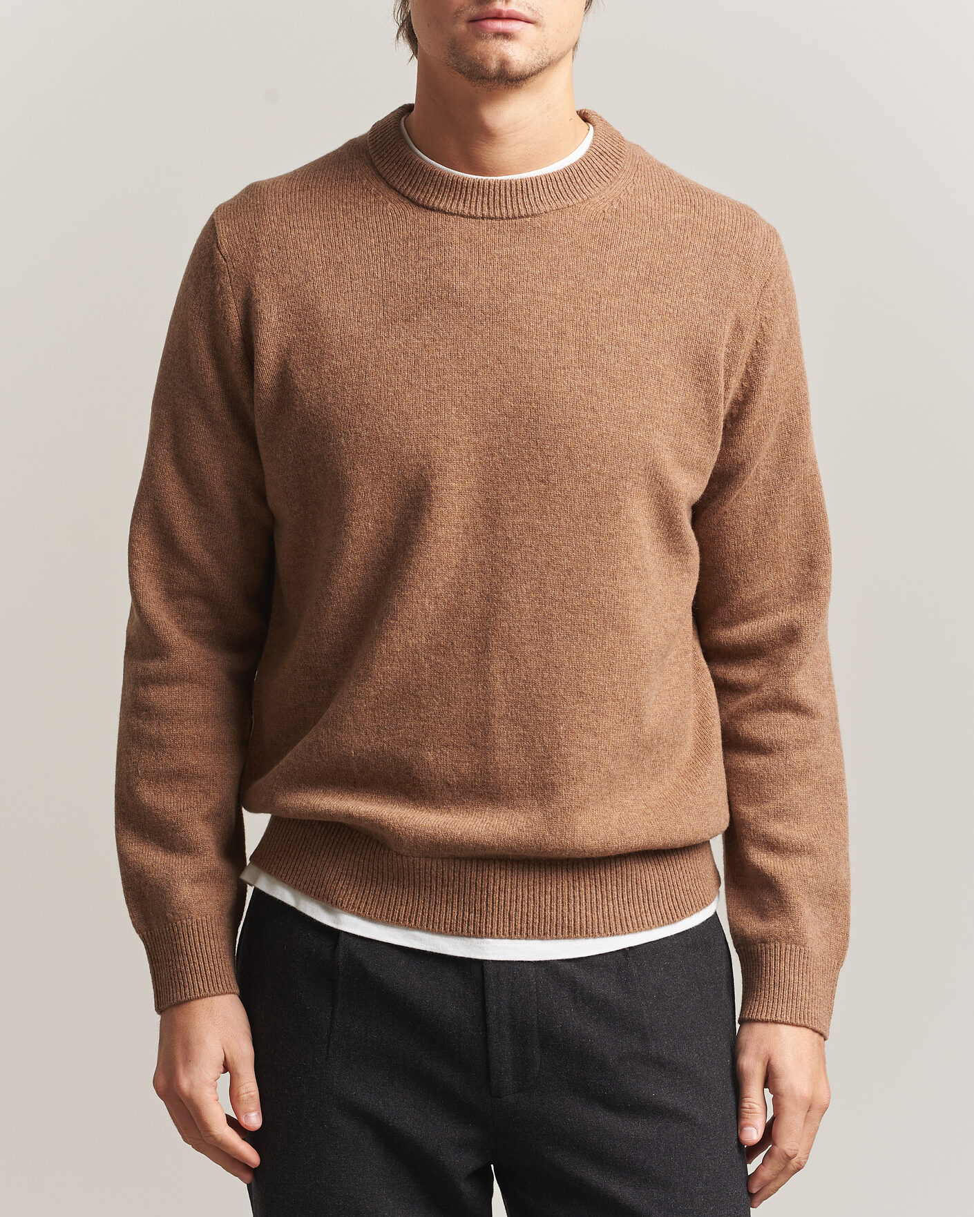 Mies | Puserot | Samsøe Samsøe | Isak Knitted Crew Neck Lead Gray