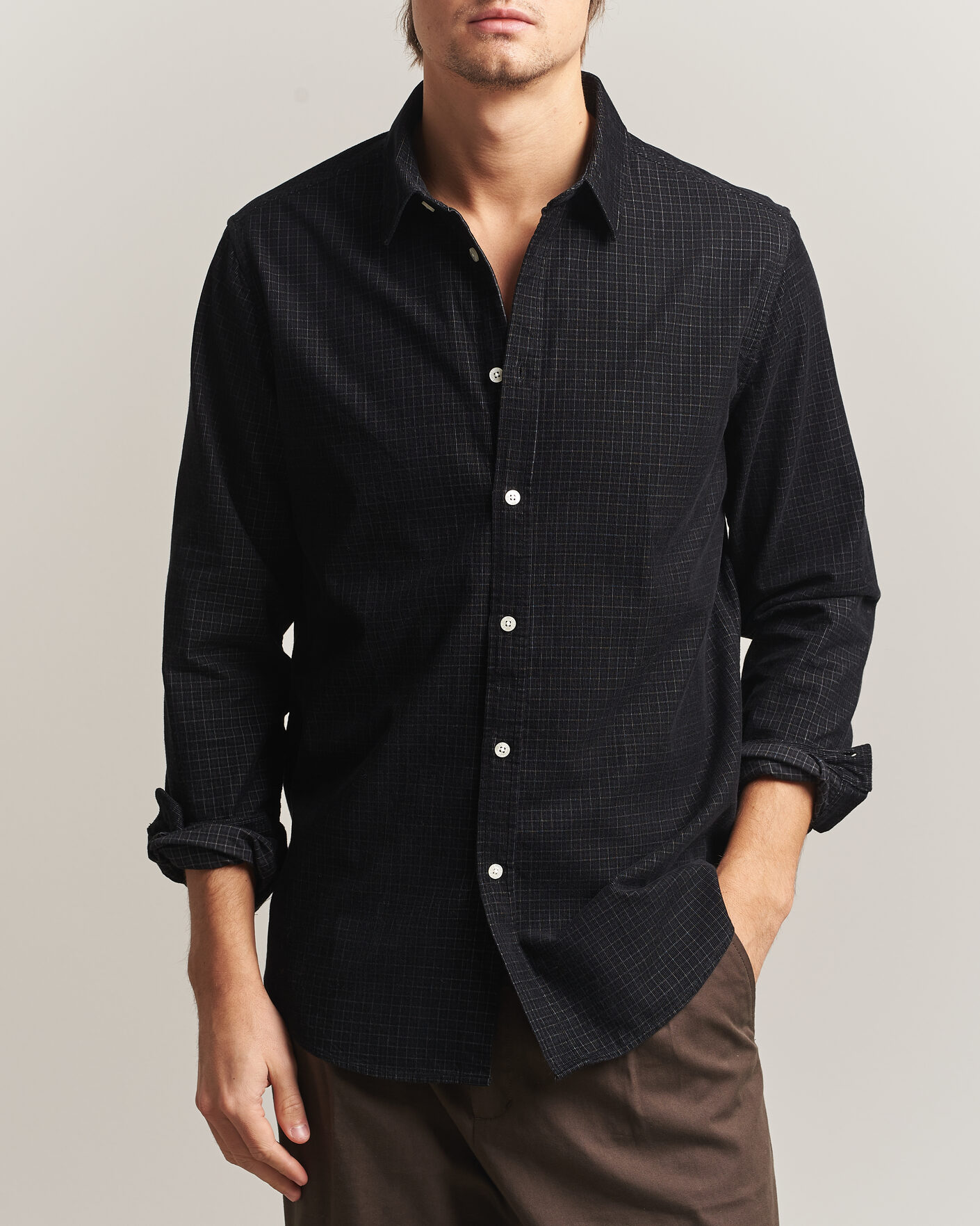 Mies | Kauluspaidat | Samsøe Samsøe | Liam Baby Cord Checked Shirt Black