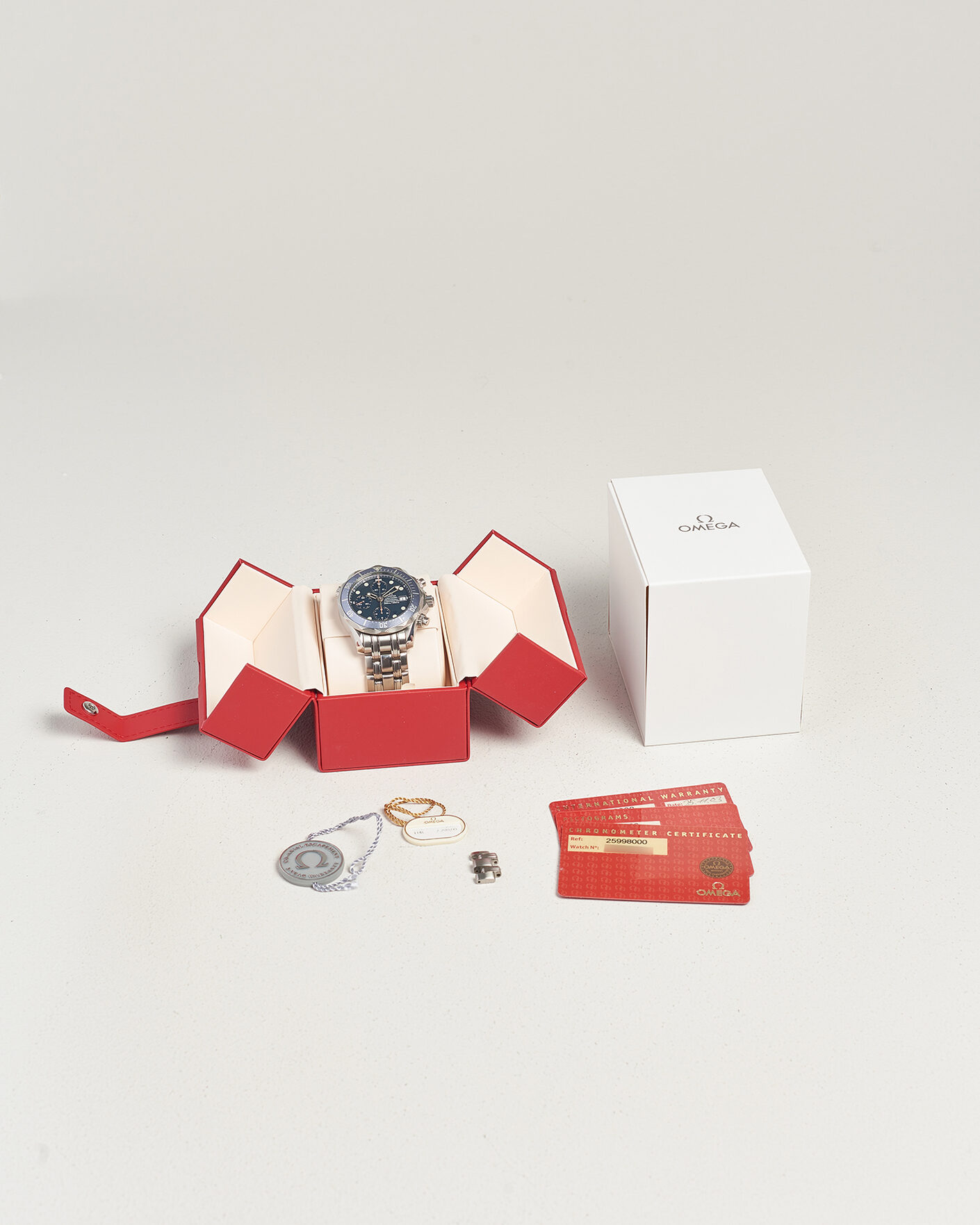 Mies | Pre-Owned & Vintage Watches | Omega Pre-Owned | Seamaster 300M Chrono