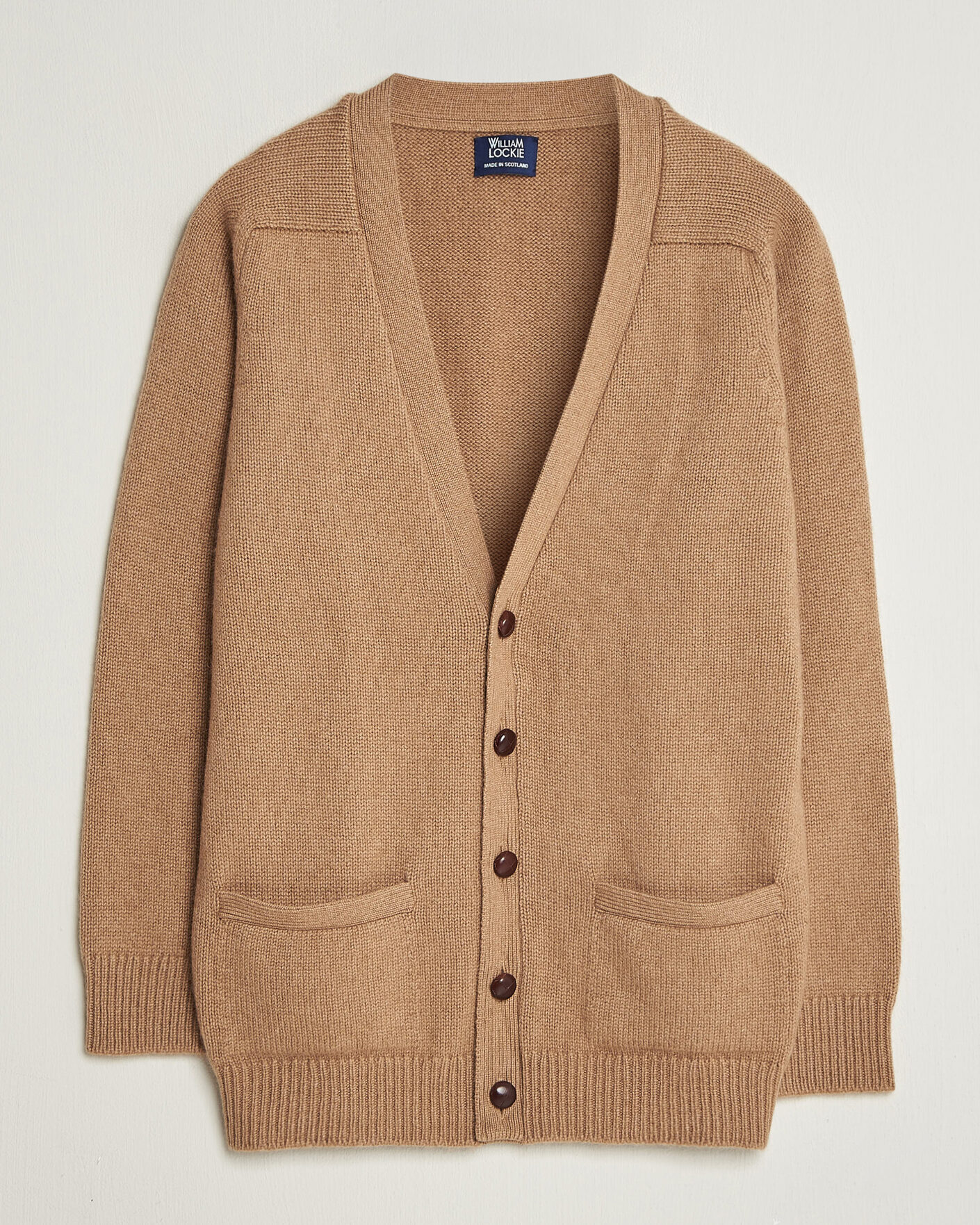 Mies | Puserot | William Lockie | Datchet Camelhair Cardigan Natural Brown