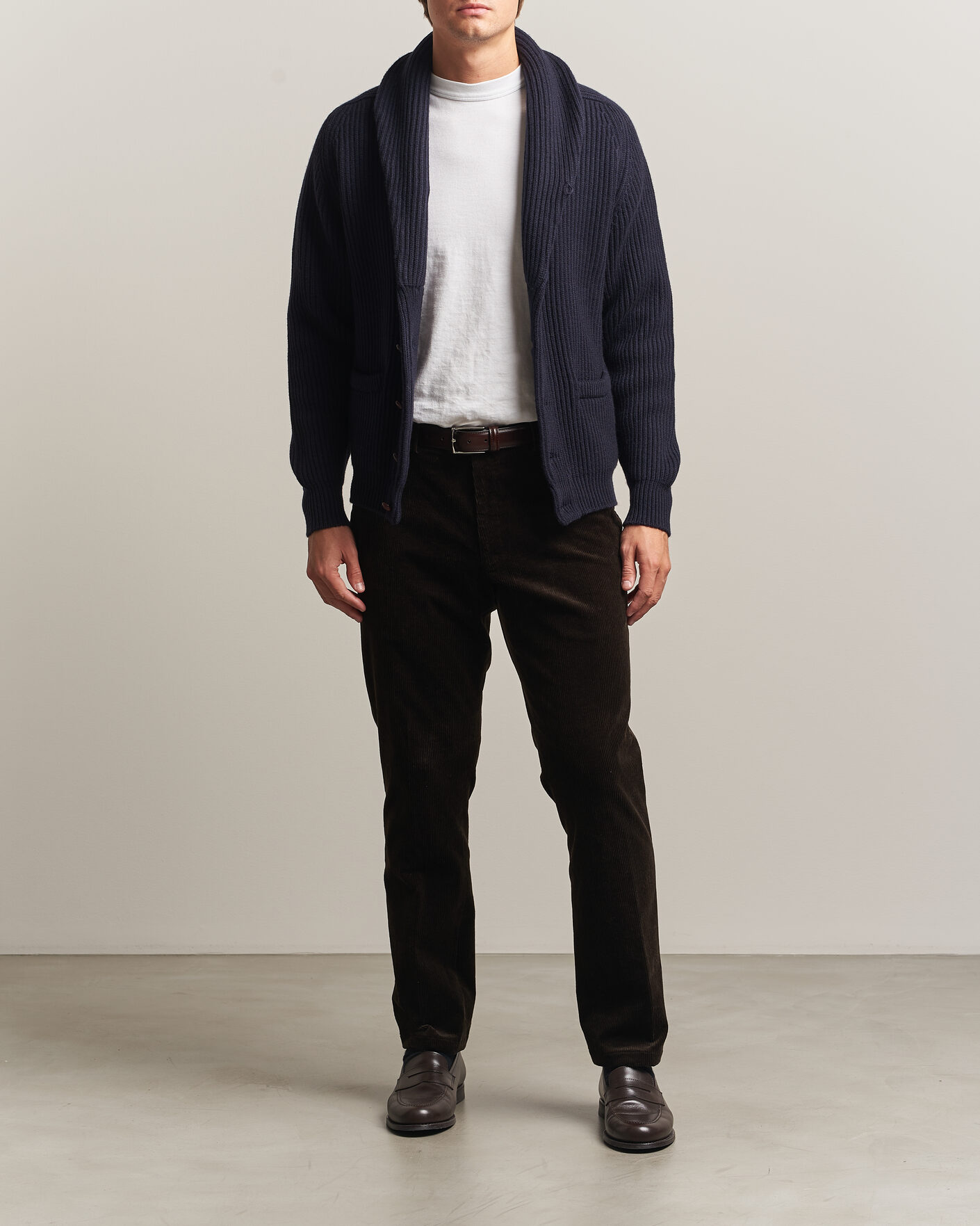 Mies | Puserot | William Lockie | Windsor Cashmere Shawl Cardigan Navy