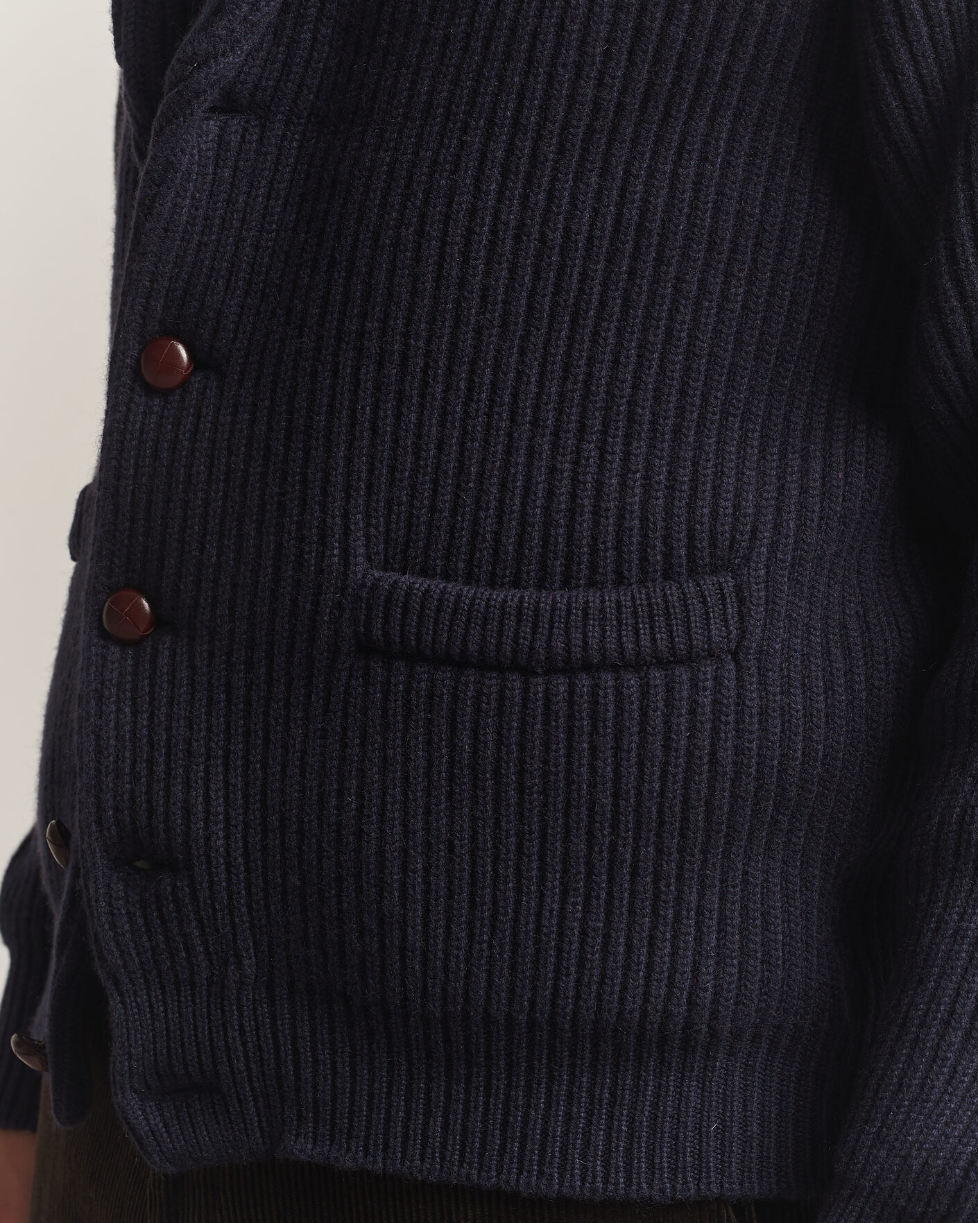 Mies | Puserot | William Lockie | Windsor Cashmere Shawl Cardigan Navy