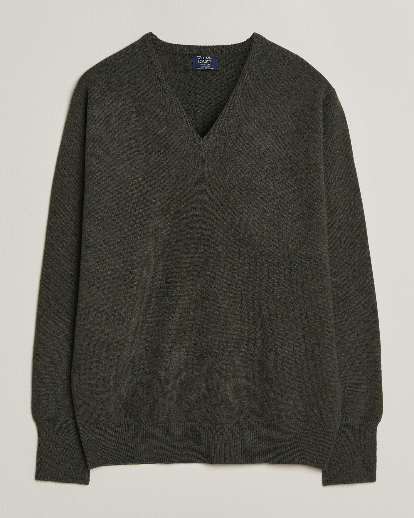 Mies | Puserot | William Lockie | Rob Lambswool V-Neck Seaweed