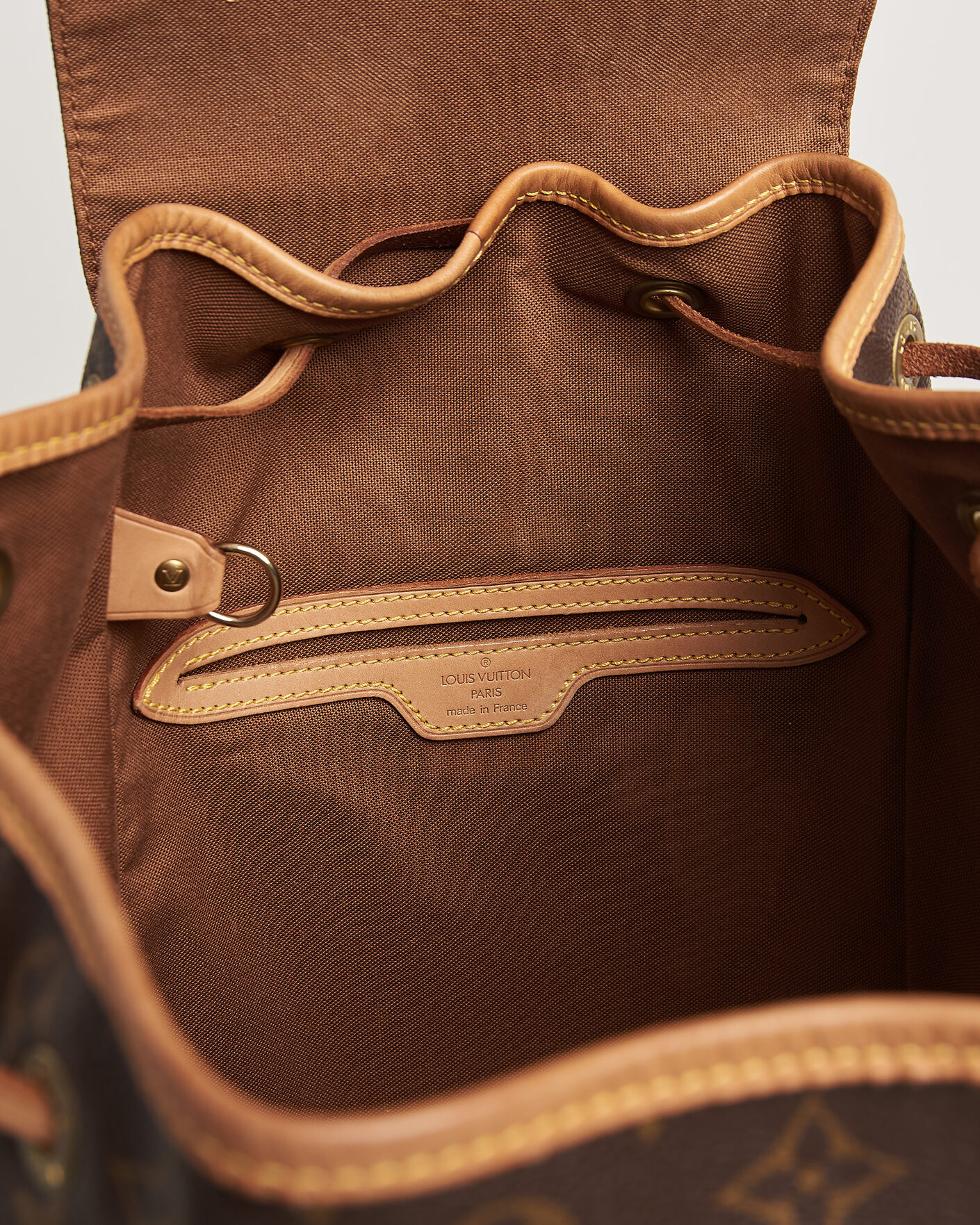 Mies | Pre-Owned & Vintage Bags | Louis Vuitton Pre-Owned | Montsouris GM Backpack Monogram