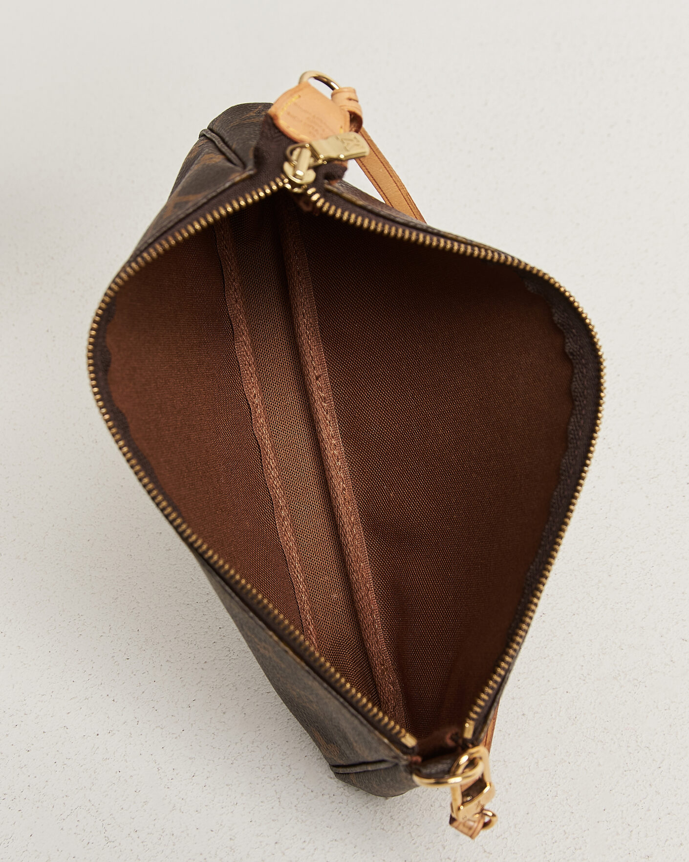 Mies | Pre-Owned & Vintage Bags | Louis Vuitton Pre-Owned | Pochette Accessoires Monogram
