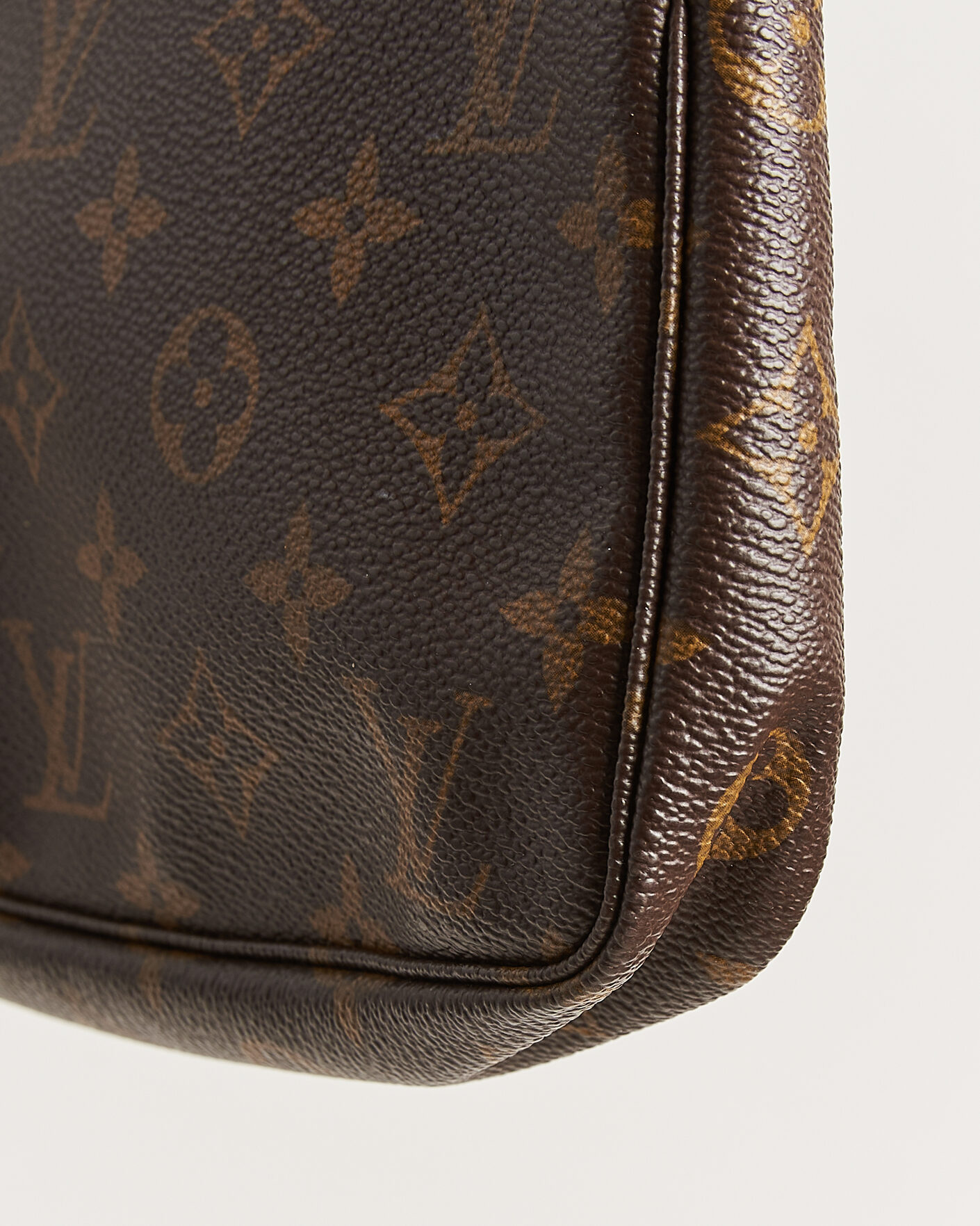 Mies | Pre-Owned & Vintage Bags | Louis Vuitton Pre-Owned | Pochette Accessoires Monogram