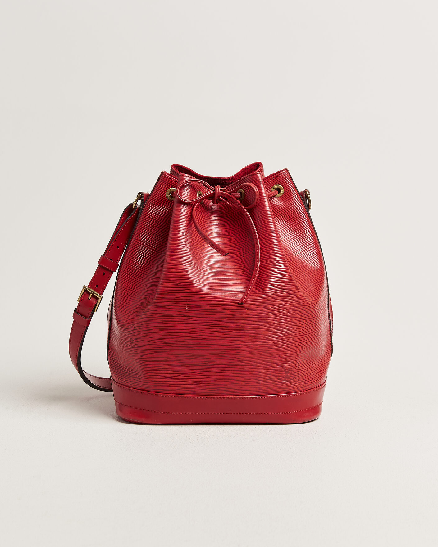 Mies | Pre-Owned & Vintage Bags | Louis Vuitton Pre-Owned | Noé Epi Leather Red