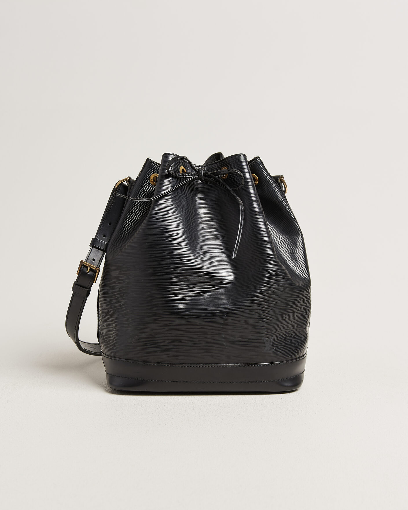 Mies | Pre-Owned & Vintage Bags | Louis Vuitton Pre-Owned | Noé Epi Leather Black