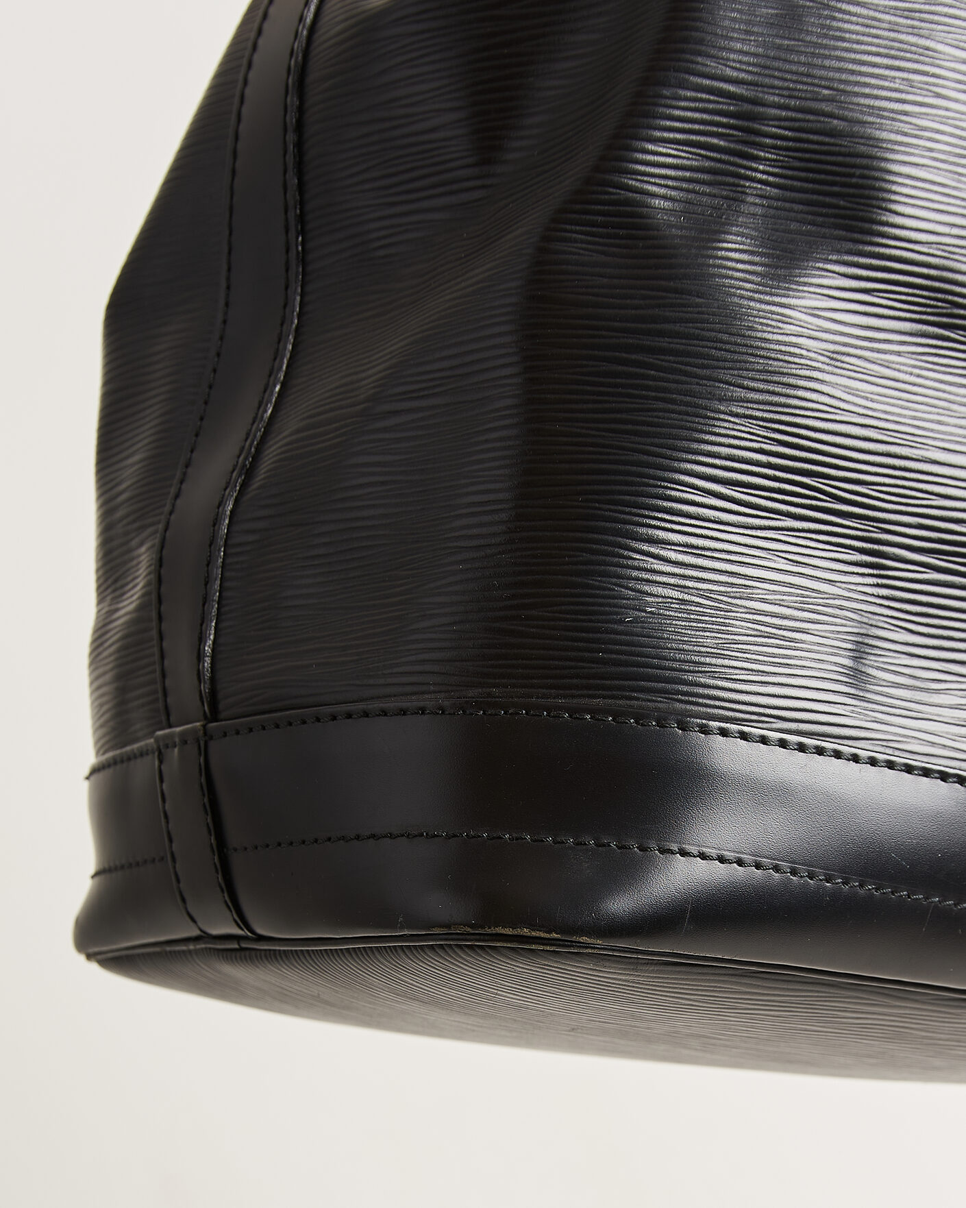 Mies | Pre-Owned & Vintage Bags | Louis Vuitton Pre-Owned | Noé Epi Leather Black