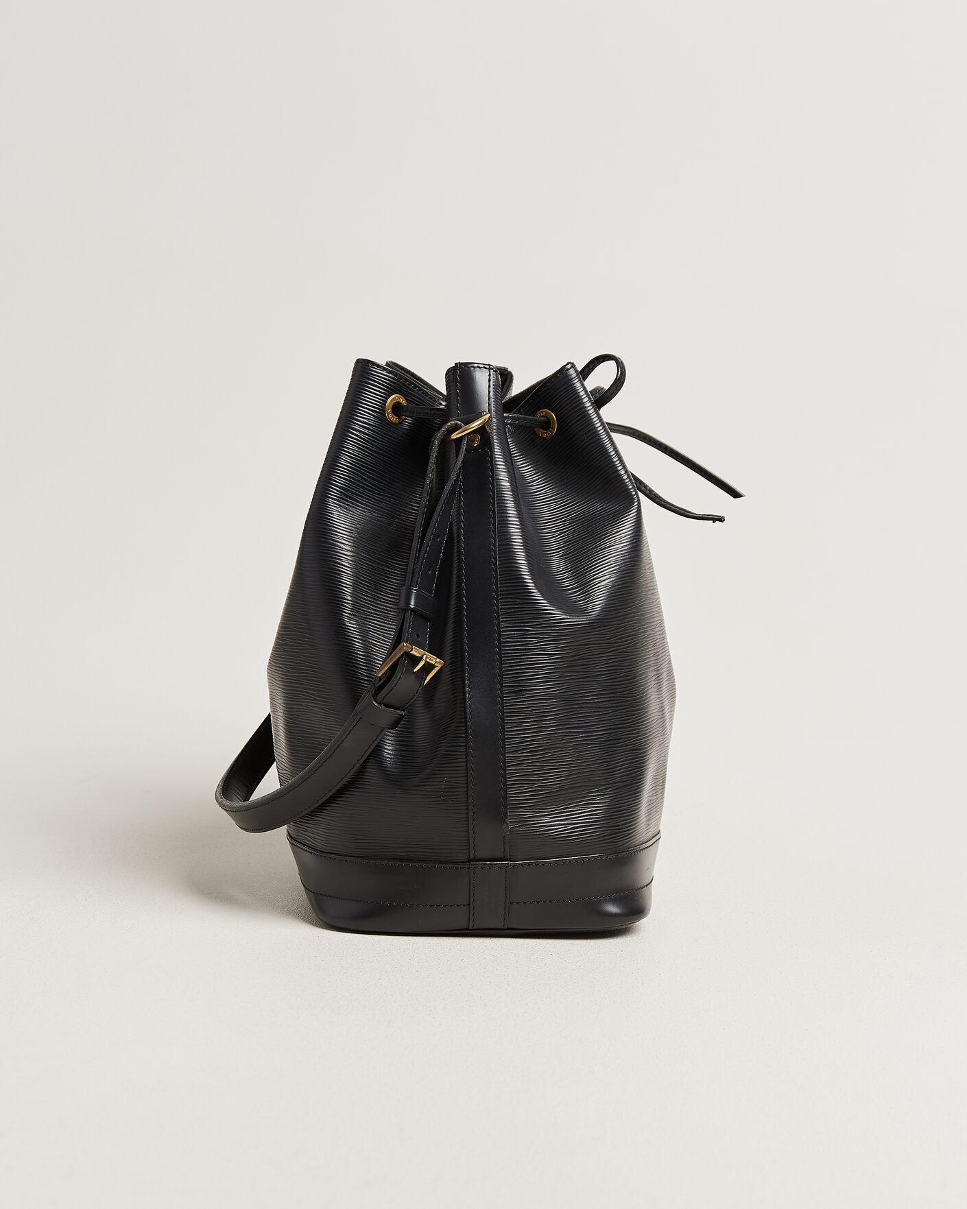 Mies | Pre-Owned & Vintage Bags | Louis Vuitton Pre-Owned | Noé Epi Leather Black