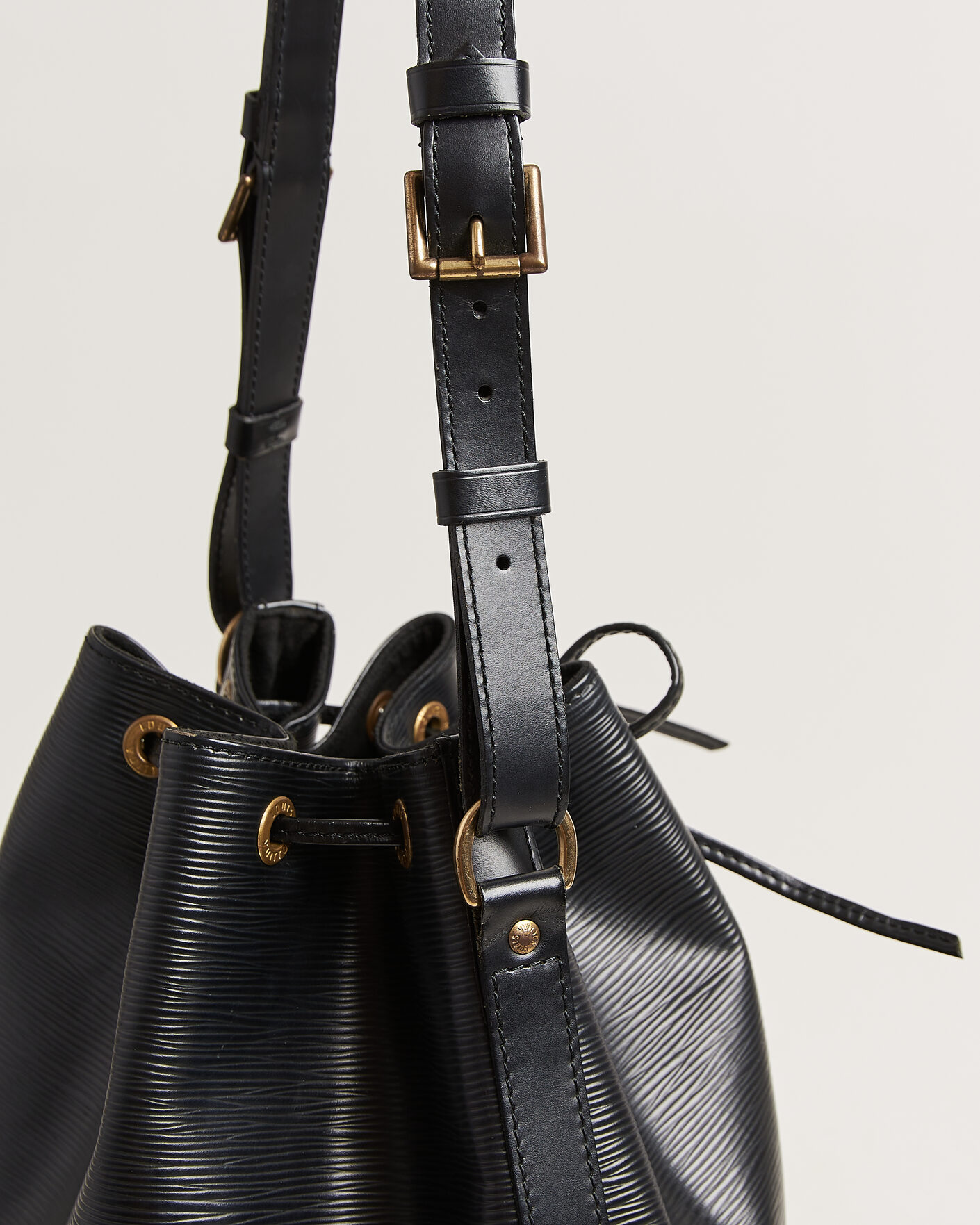 Mies | Pre-Owned & Vintage Bags | Louis Vuitton Pre-Owned | Noé Epi Leather Black
