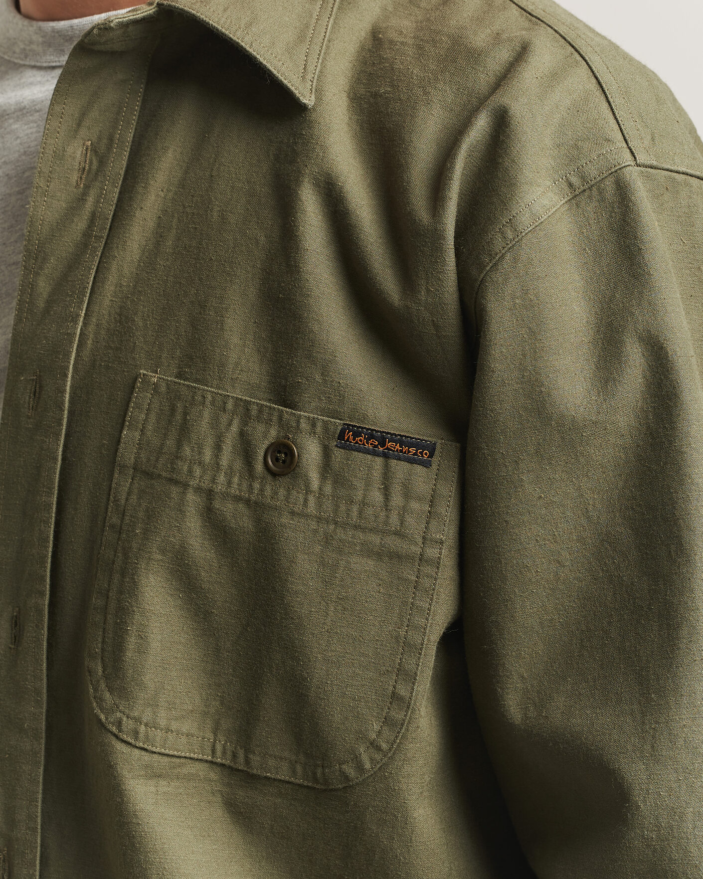 Mies | Kauluspaidat | Nudie Jeans | Julian Worker Shirt Olive Green
