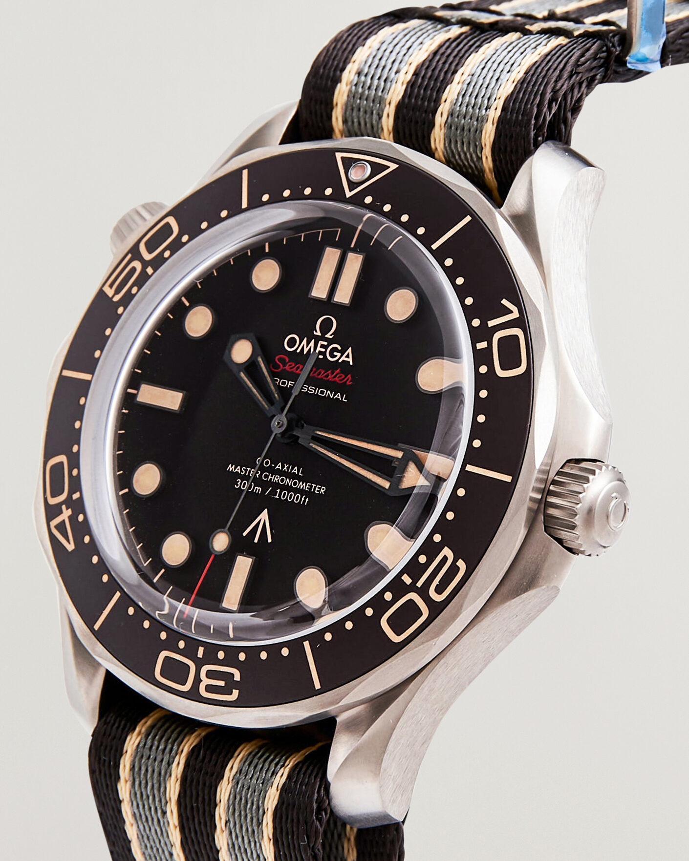 Mies | Pre-Owned & Vintage Watches | Omega Pre-Owned | Seamaster Diver 300 M 007 Edition