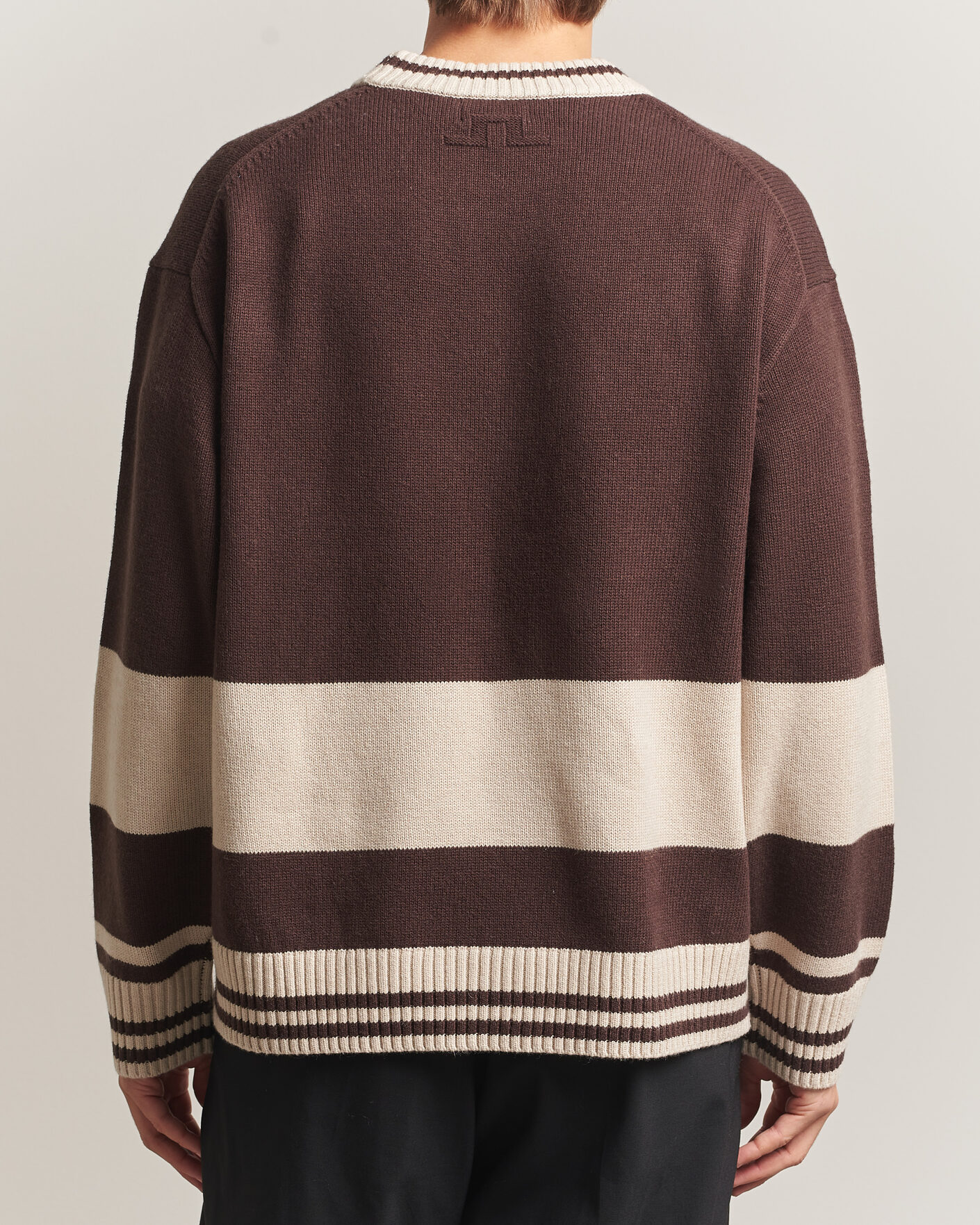Mies | Puserot | J.Lindeberg | Steve Mountin Knitted Sweater Seal Brown
