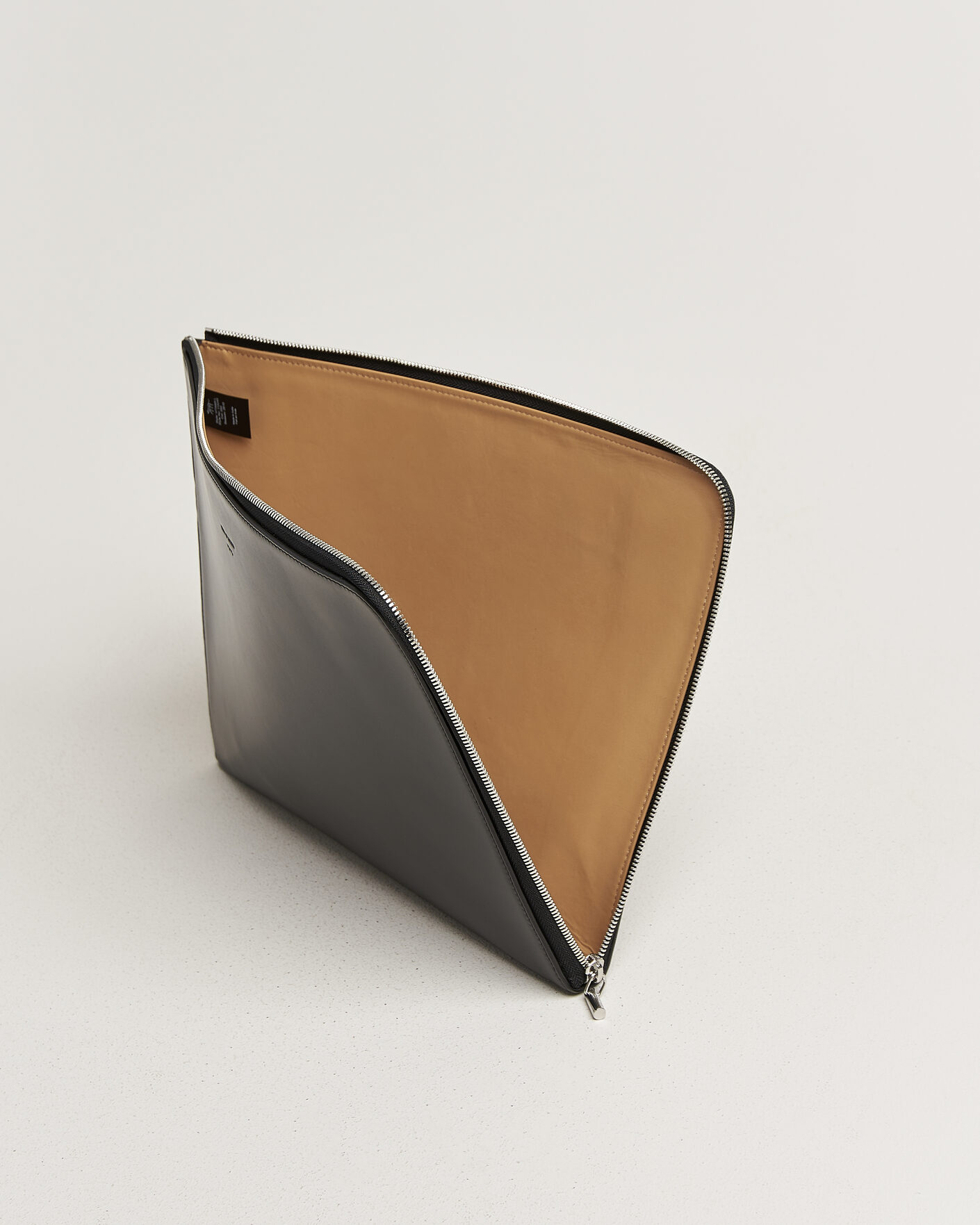 Mies | Laukut | Tiger of Sweden | Vitama Smooth Leather Portfolio Black