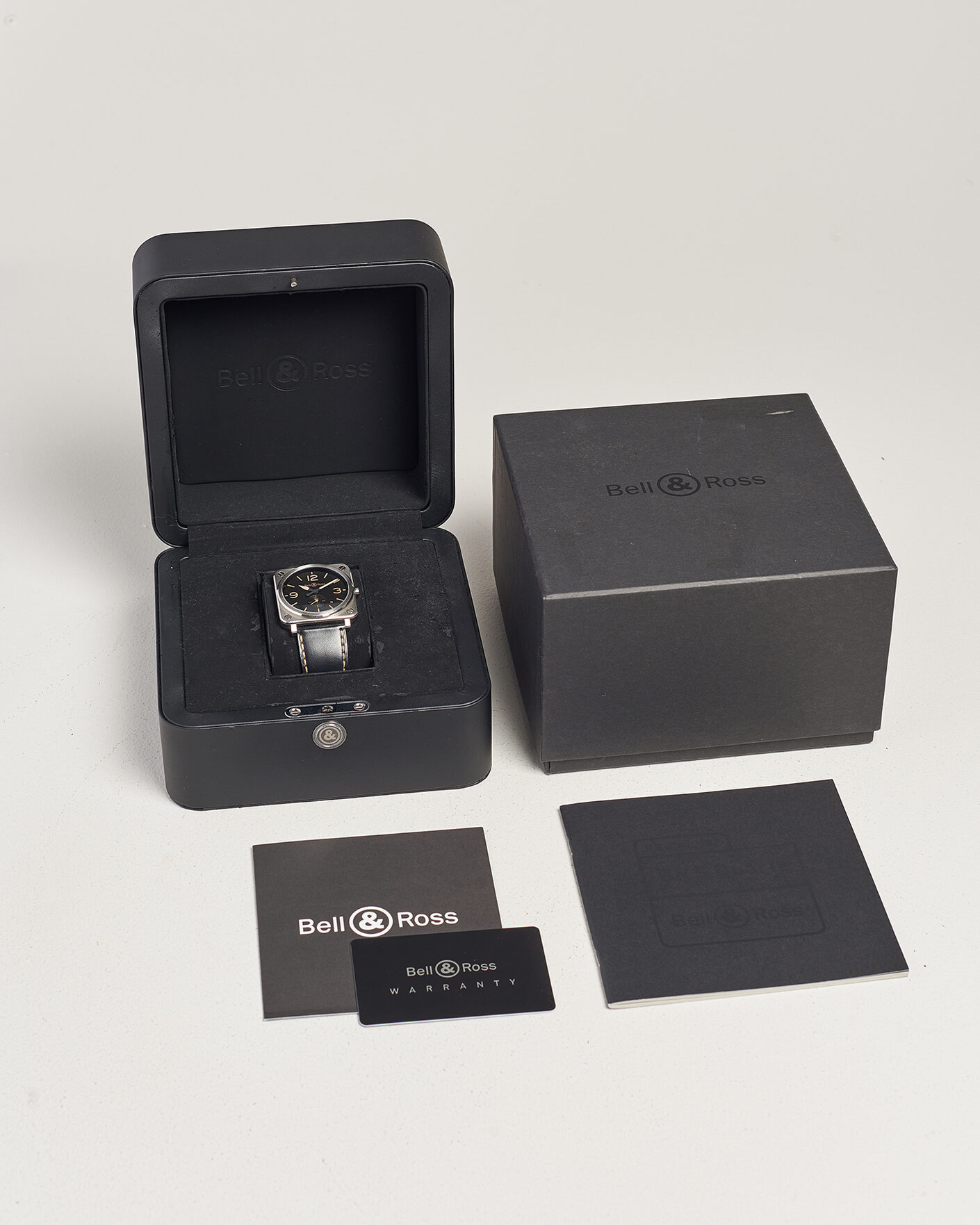 Mies | Pre-Owned & Vintage Watches | Bell & Ross Pre-Owned | BRS-64