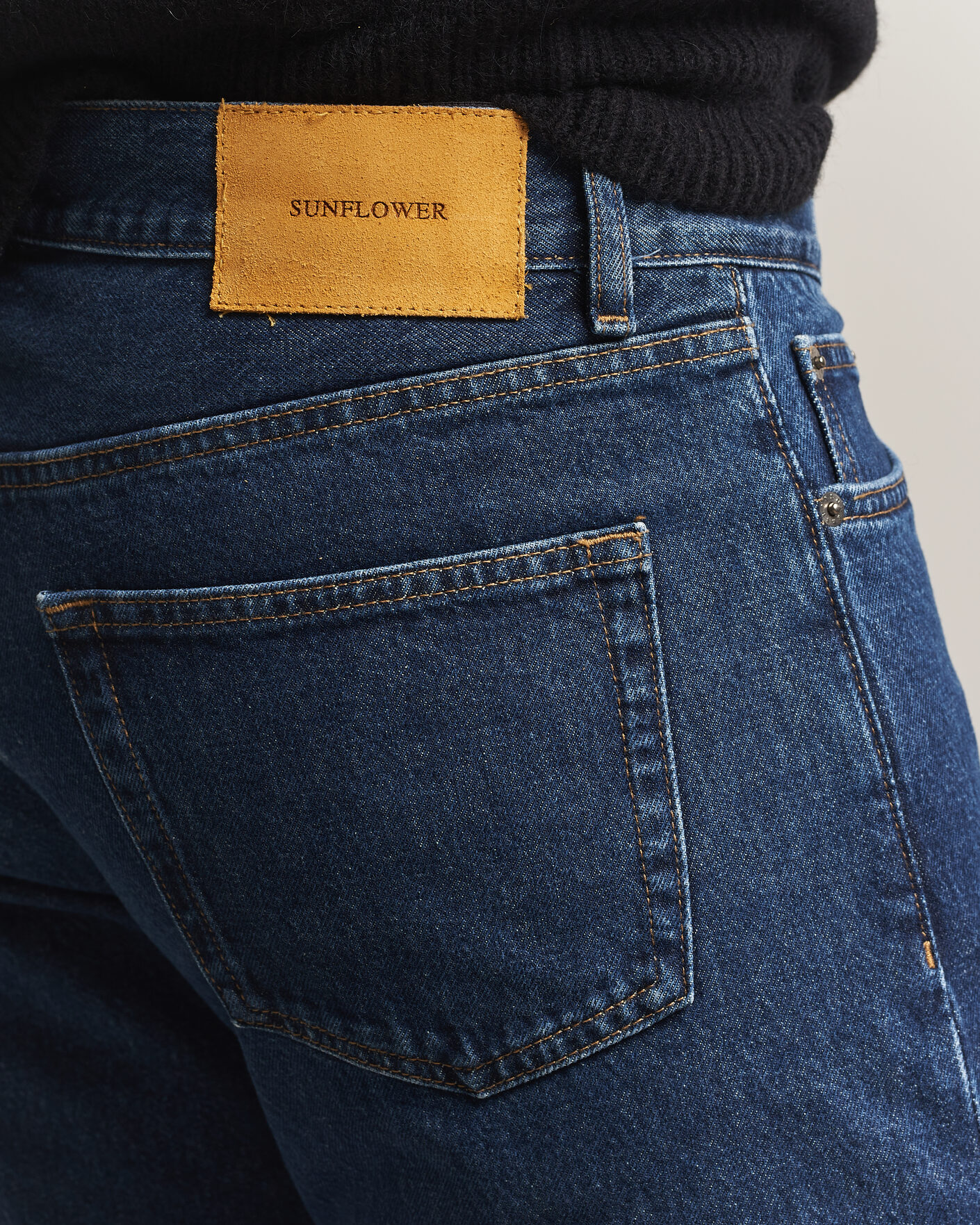 Mies | Farkut | Sunflower | Standard Jeans Blue Wash