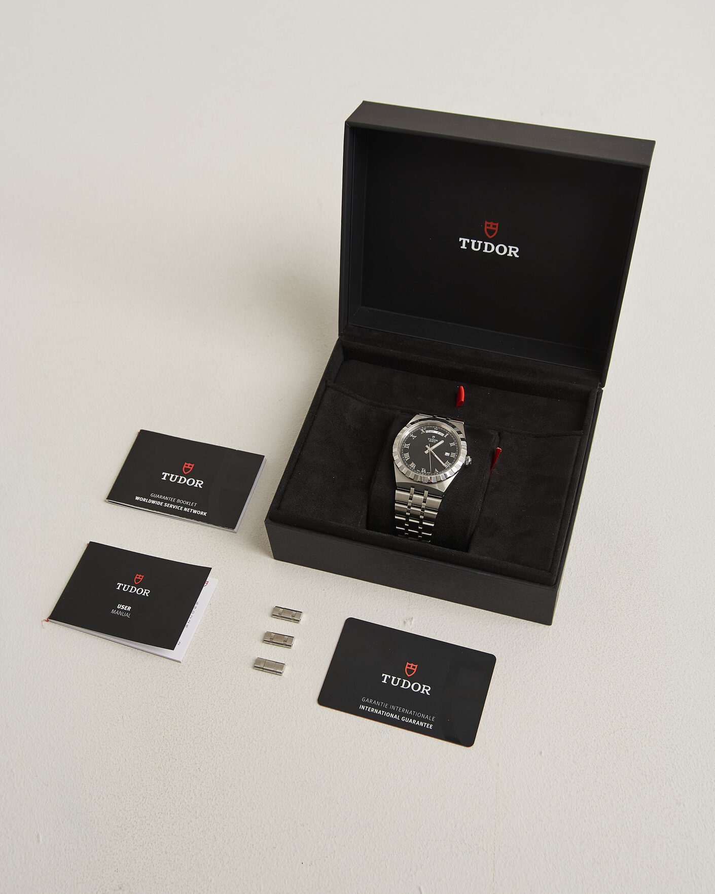 Mies | Pre-Owned & Vintage Watches | Tudor Pre-Owned | Royal 41