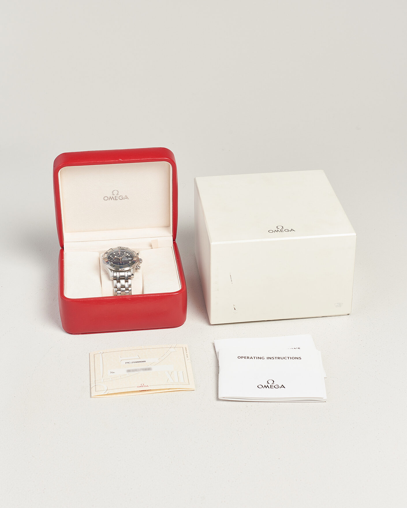 Mies | Pre-Owned & Vintage Watches | Omega Pre-Owned | Seamaster 300M Chrono