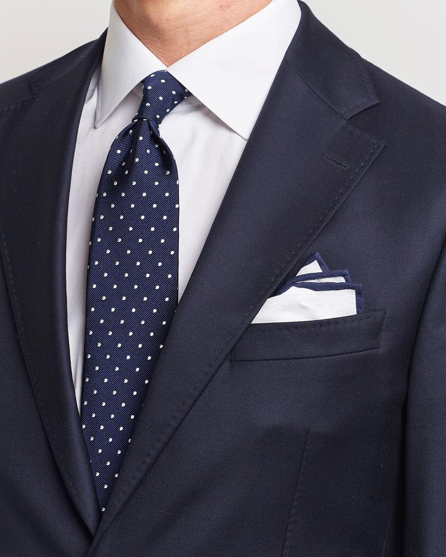 Mies | Solmiot | Amanda Christensen | Set Tie & Pocket Square Navy/White