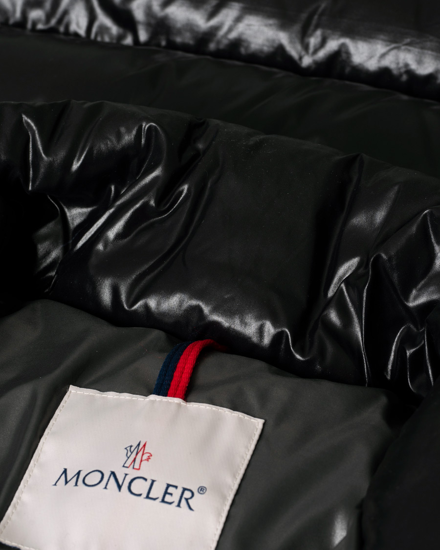 Mies | Takit | Pre-owned | Moncler Tibb Down Vest Black