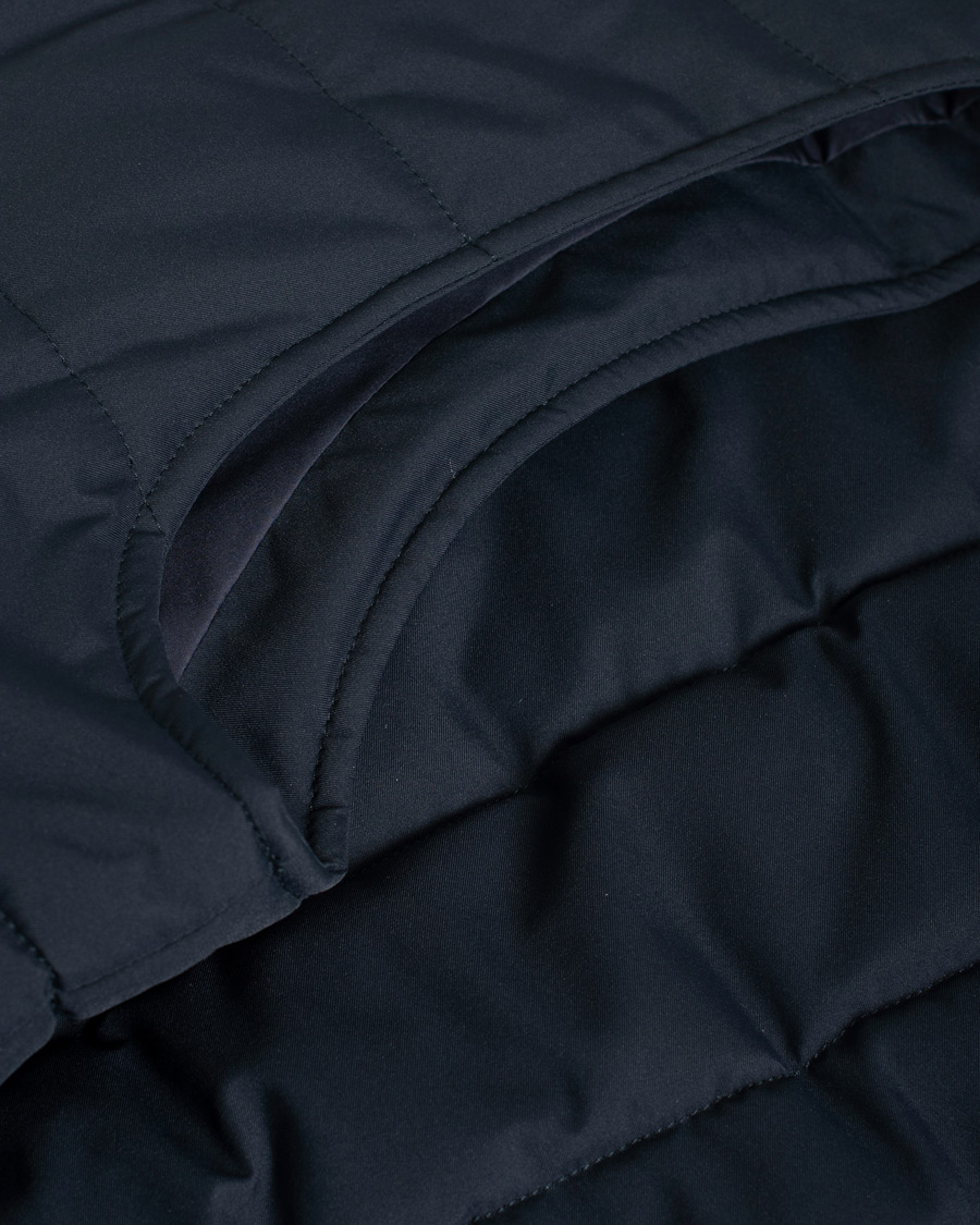 Mies | Takit | Pre-owned | Kiton Nylon Down Vest Navy