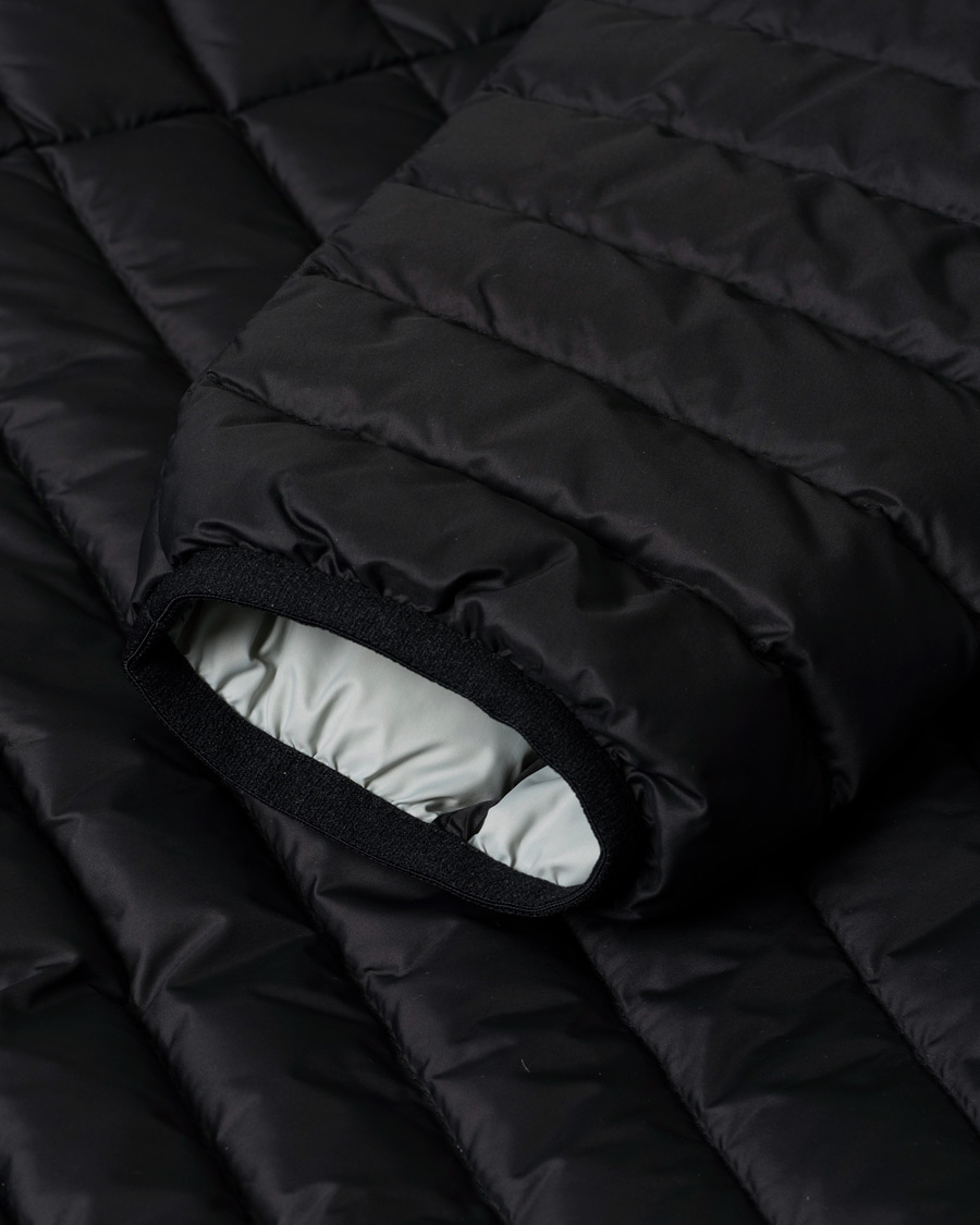 Mies | Takit | Pre-owned | Colmar Repunk Lightweight Down Jacket Black 48