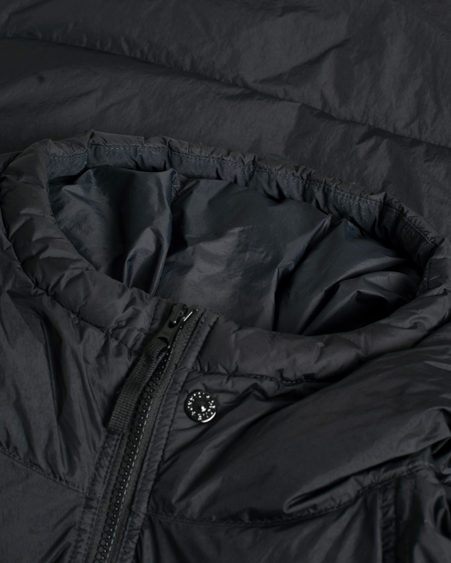 Mies | Takit | Pre-owned | Stone Island Garment Dyed Recycled Nylon Down Jacket Black